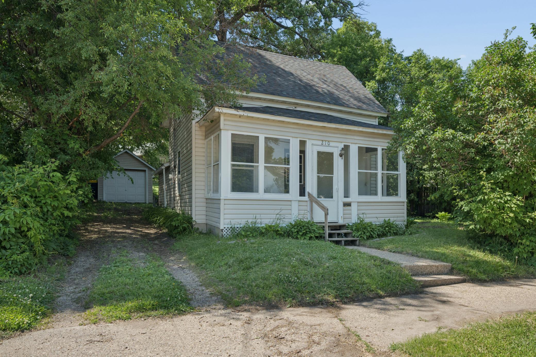 2nd image of 210 Willow St, Faribault, MN 55021 | MLS# 7058449