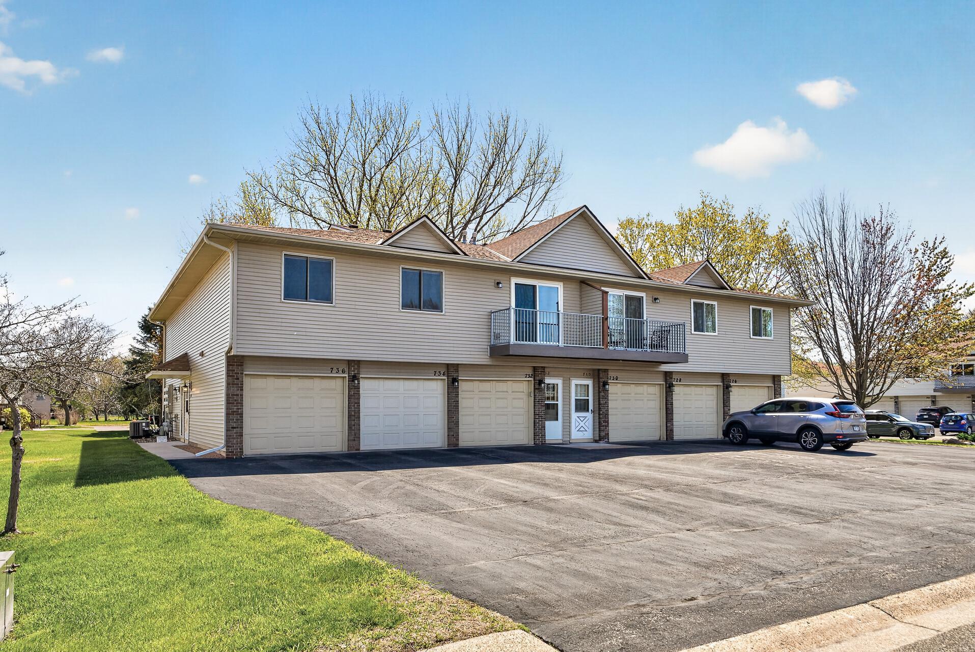 Homes for sale in Vadnais Heights, MN | 732 Parkside Dr #732H, Vadnais Heights, MN 55127 | MLS# 7058785