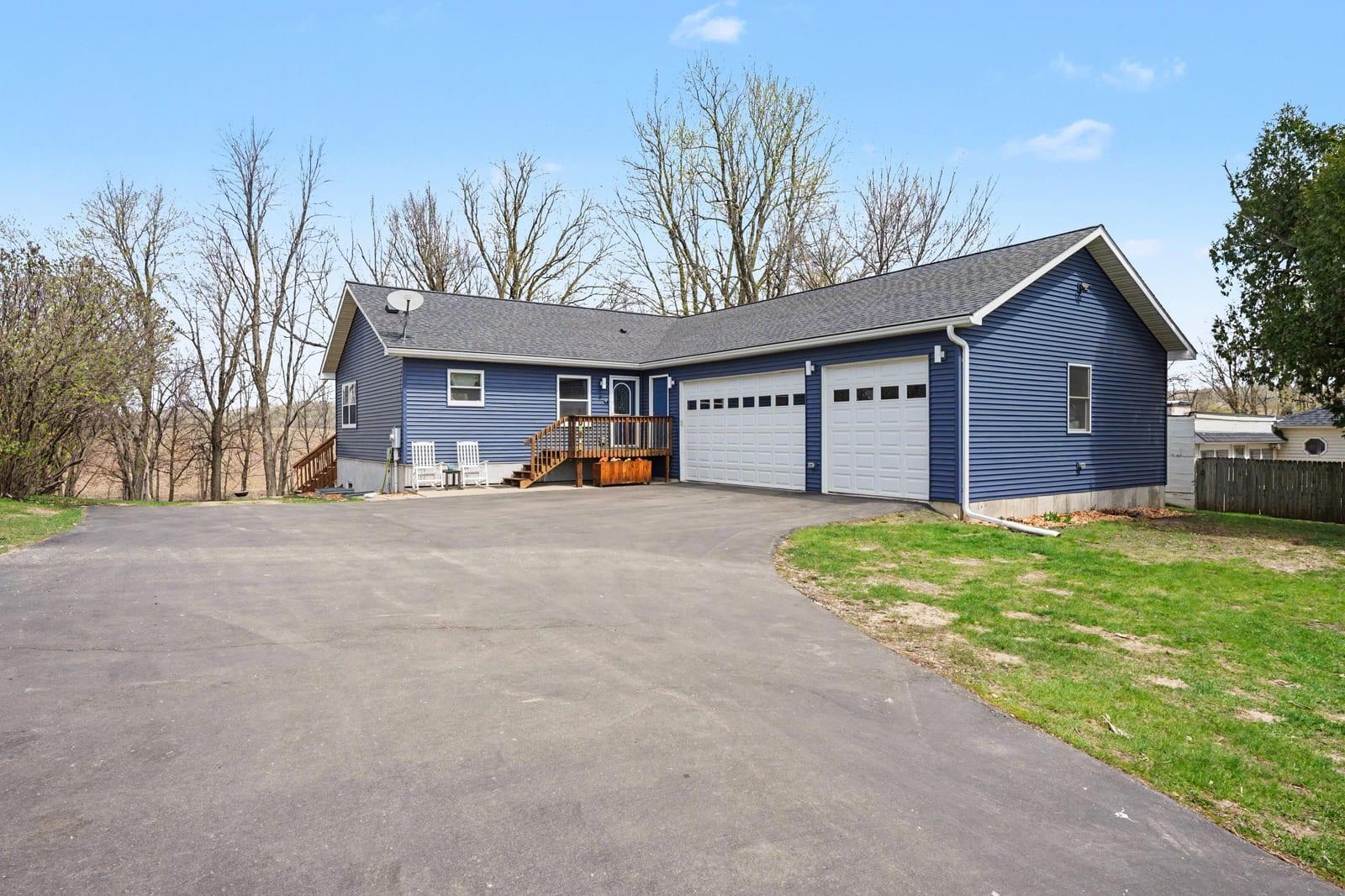 1st image of 13347 County 1 Blvd, Cannon Falls, MN 55009 | MLS# 7059054