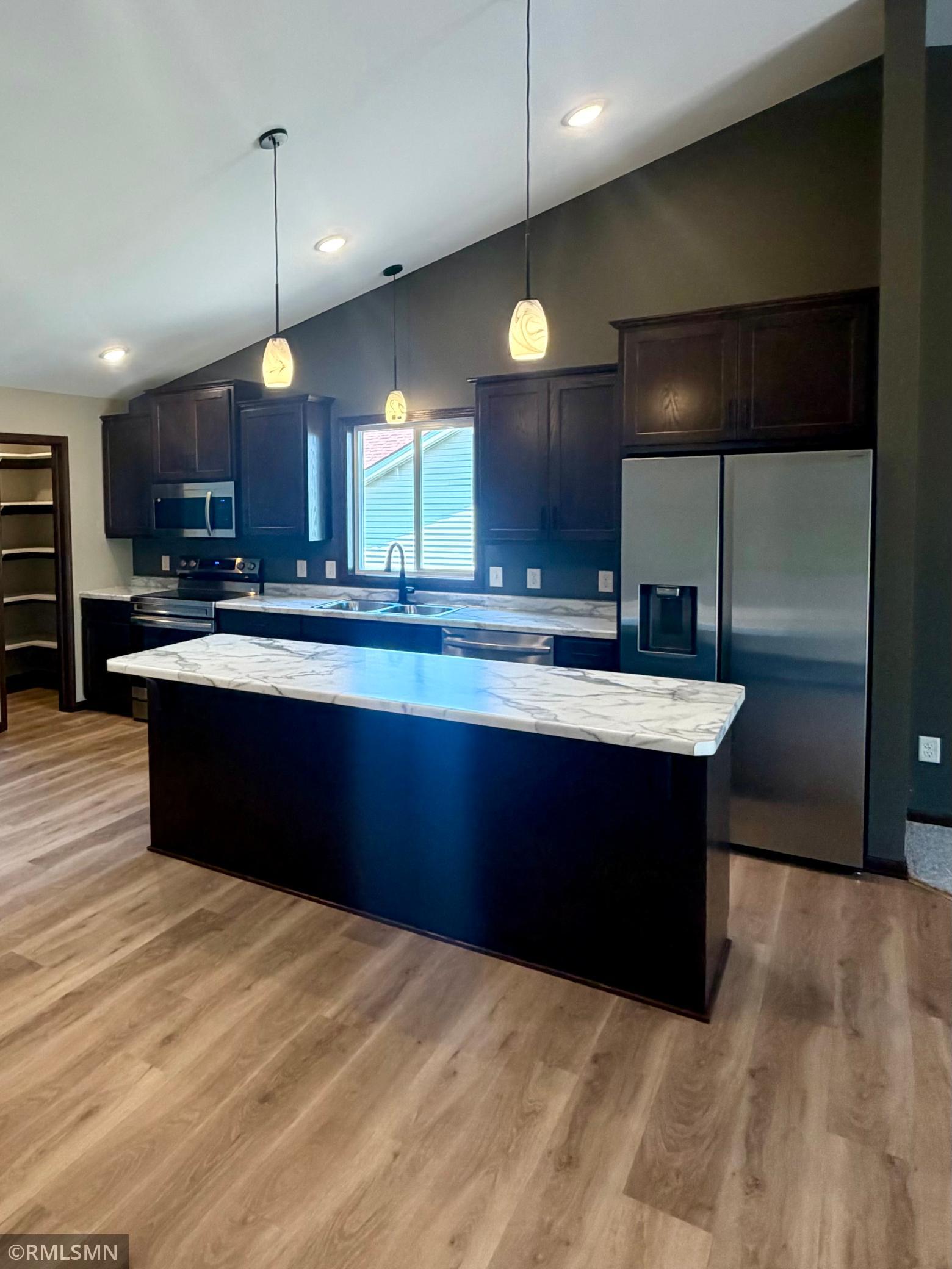 2nd image of 1615 Park View Ln Ne, Sauk Rapids, MN 56379 | MLS# 7059152