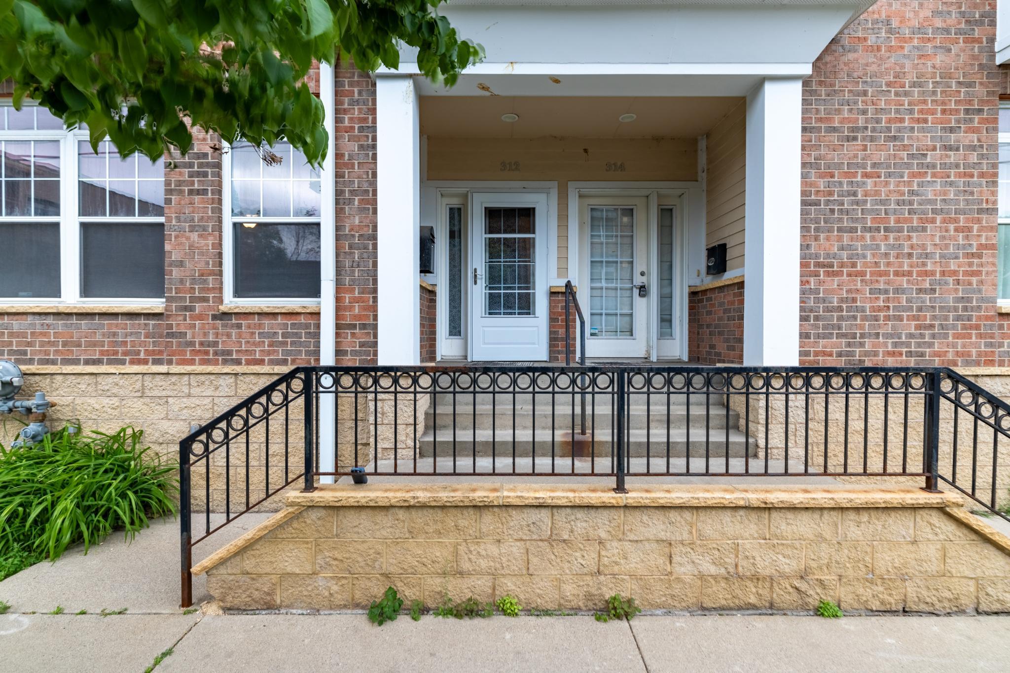 Homes for sale in Minneapolis, MN | 312 E 18th St, Minneapolis, MN 55404 | MLS# 7059180
