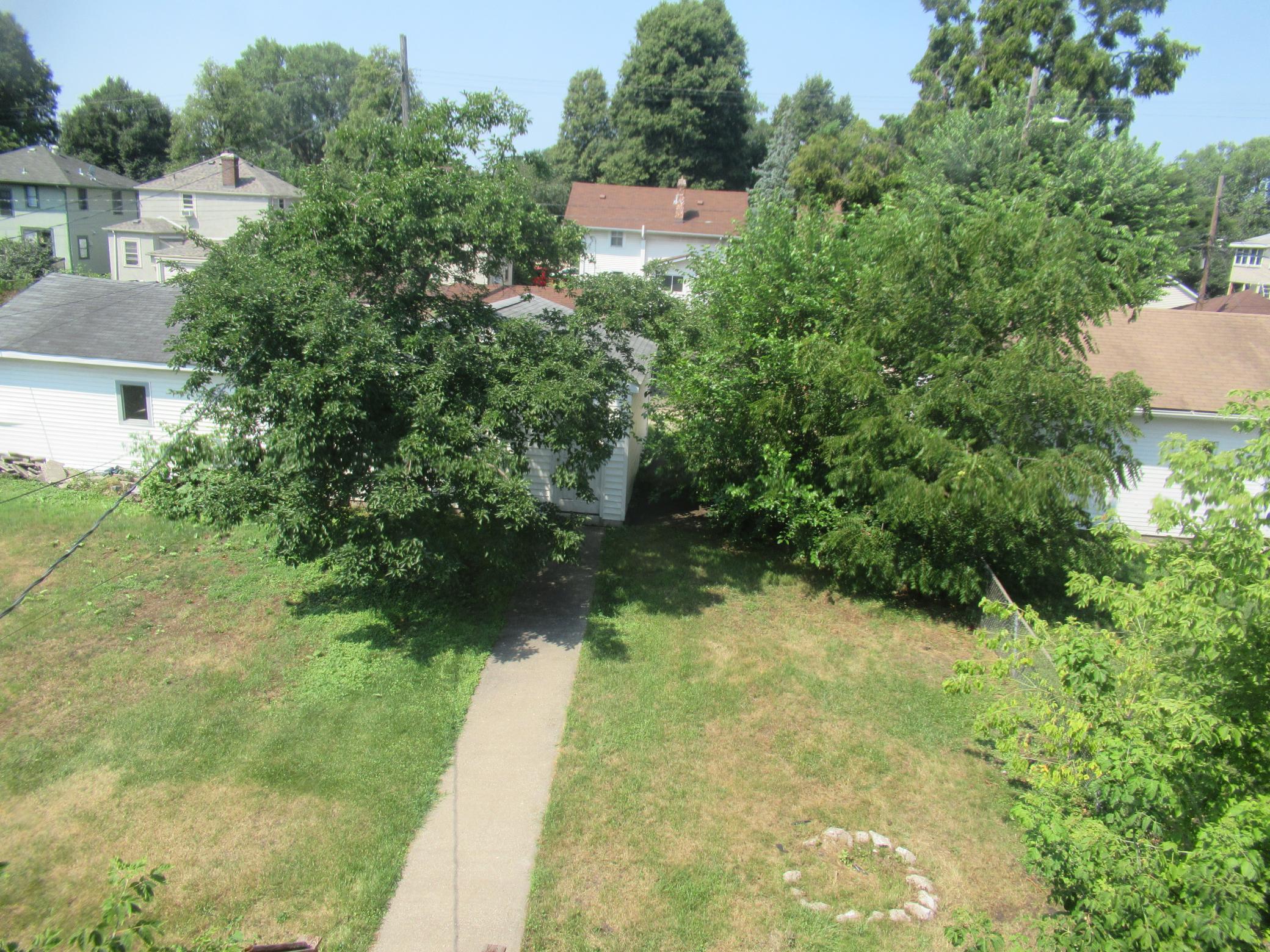 Photo 4 of Sale Pending at 921 20th Avenue SE, Minneapolis, MN 55414 | MLS# 7059245 | Listing updated on 2026-09-02