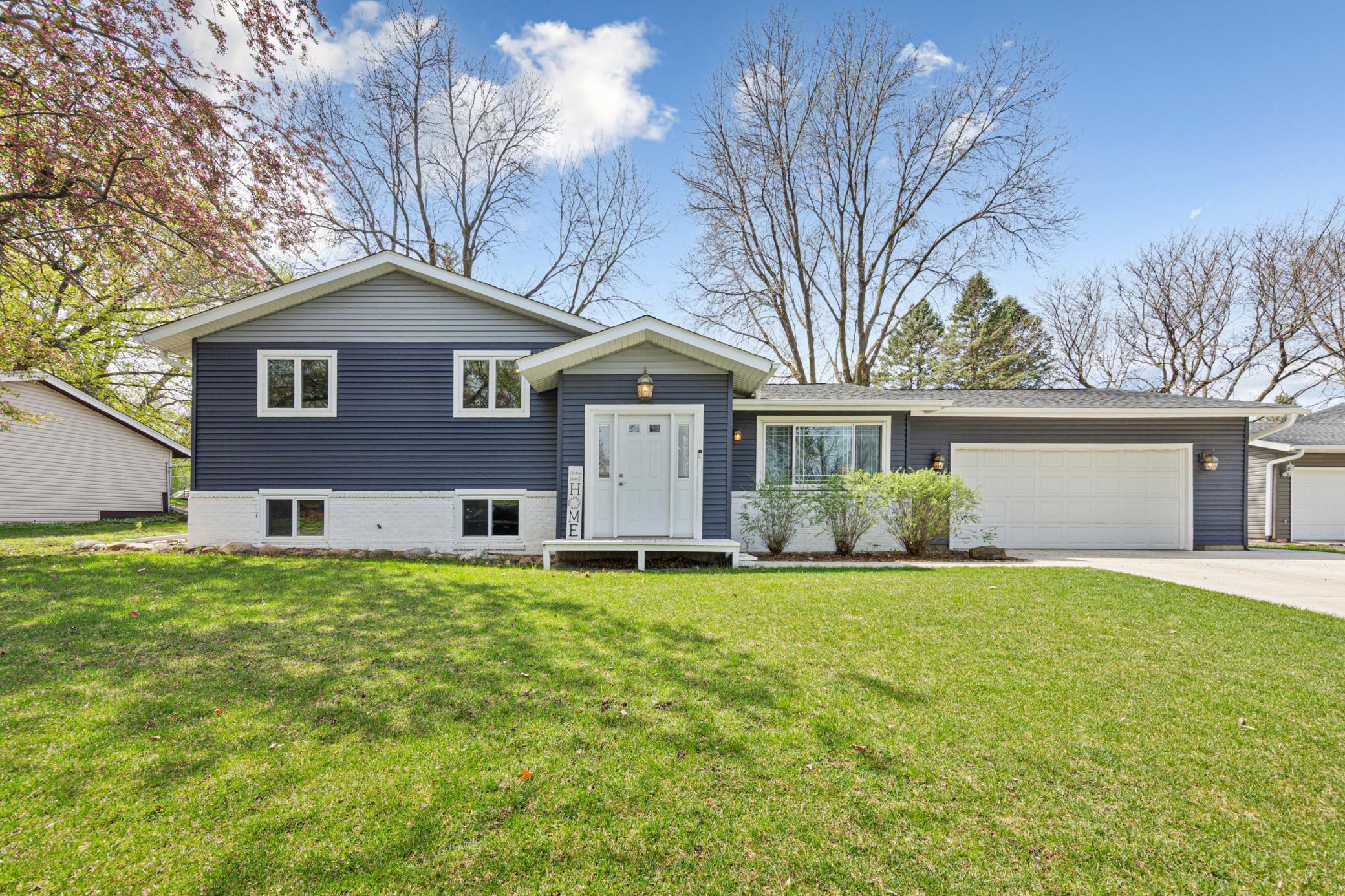 Homes for sale in Northfield, MN | 1702 Mckinley Dr, Northfield, MN 55057 | MLS# 7059250
