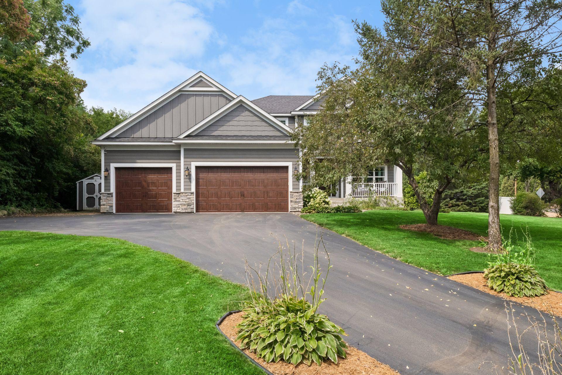 3rd image of 899 Rolling Blf, Excelsior, MN 55331 | MLS# 7059306