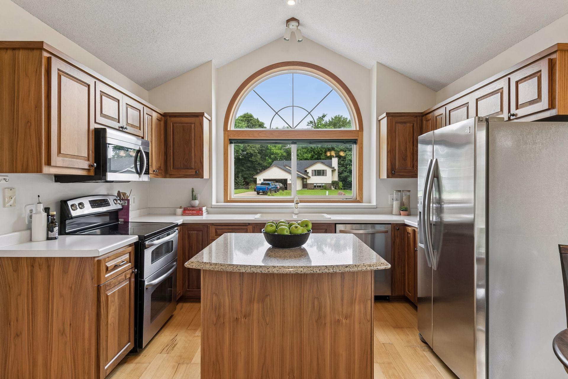 4th image of 16795 Hershey Ct, Lakeville, MN 55044 | MLS# 7059477