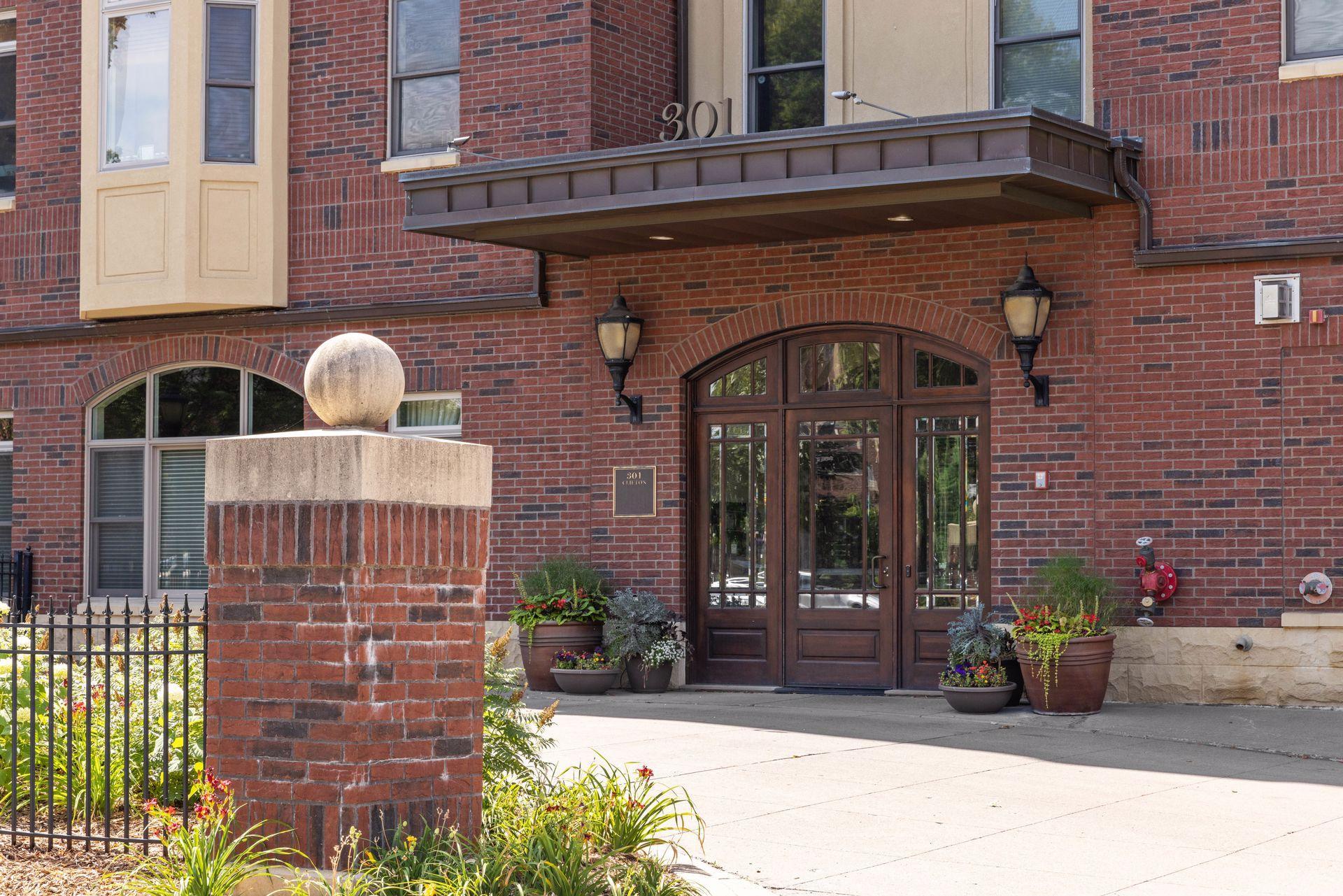 3rd image of 301 Clifton Ave, Minneapolis, MN 55403