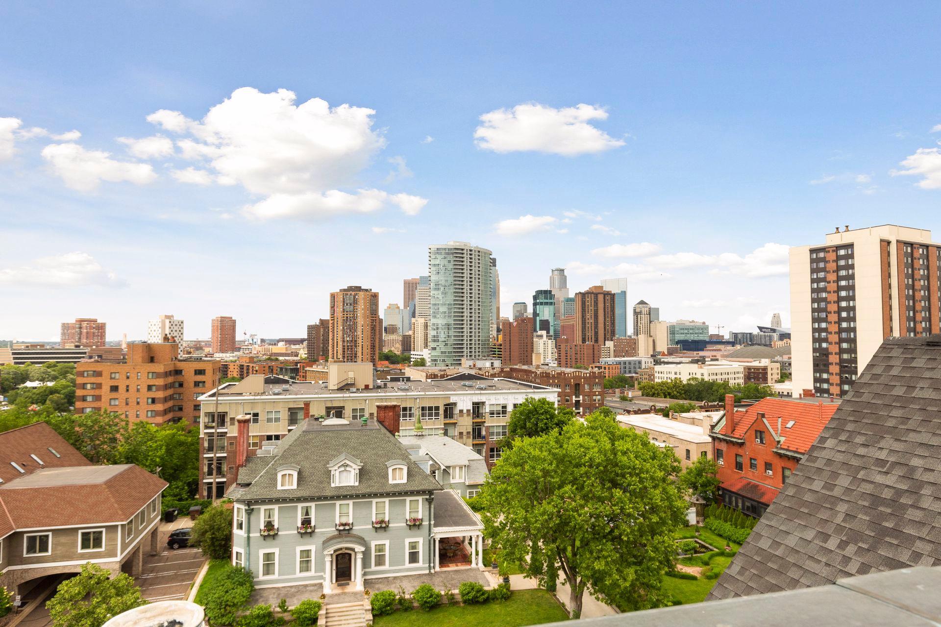 39th image of 301 Clifton Ave #3D, Minneapolis, MN 55403 | MLS# 7059677