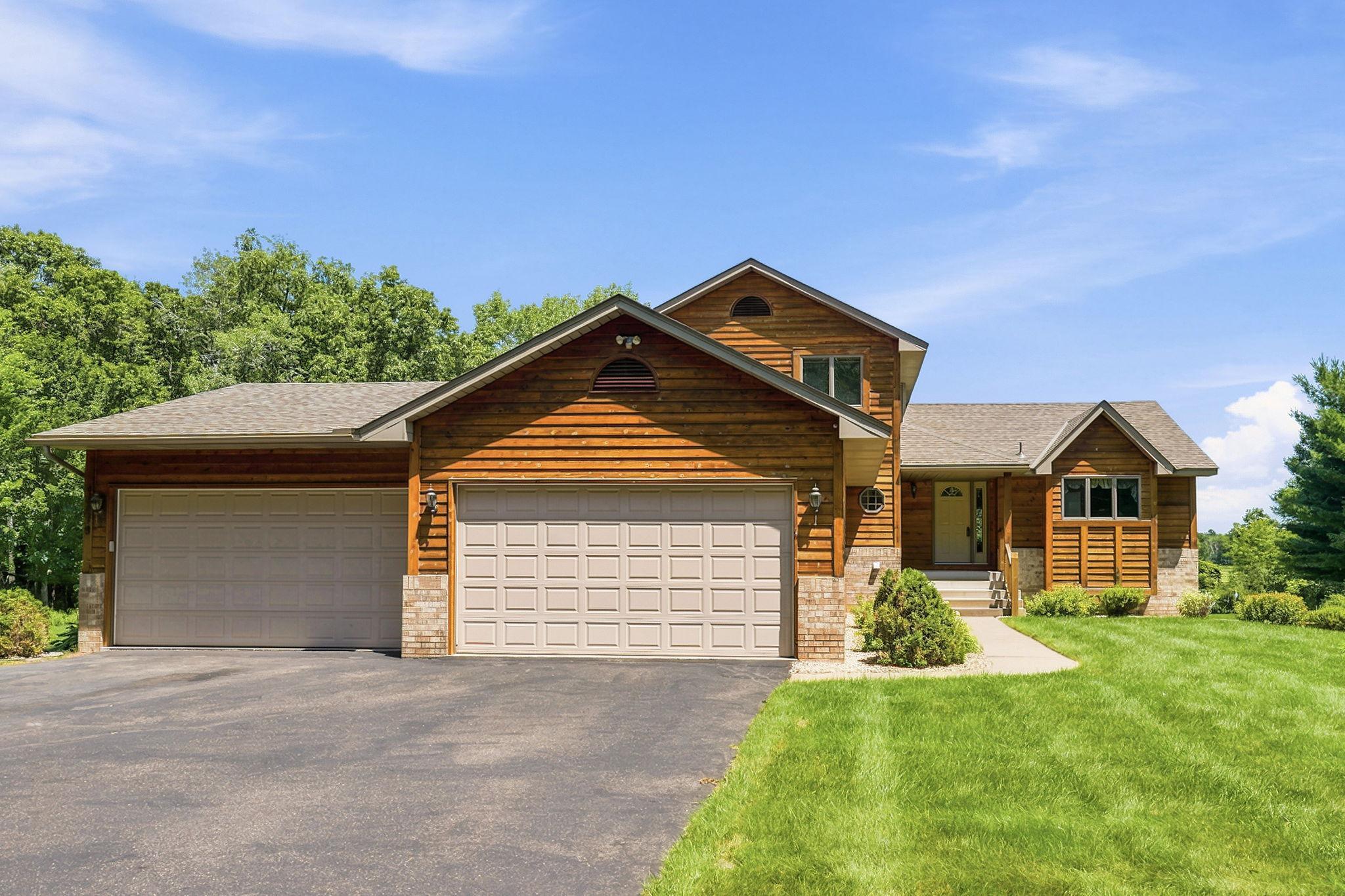 Homes for sale in East Bethel, MN | 19539 Rochester St Ne, East Bethel, MN 55011 | MLS# 7059686