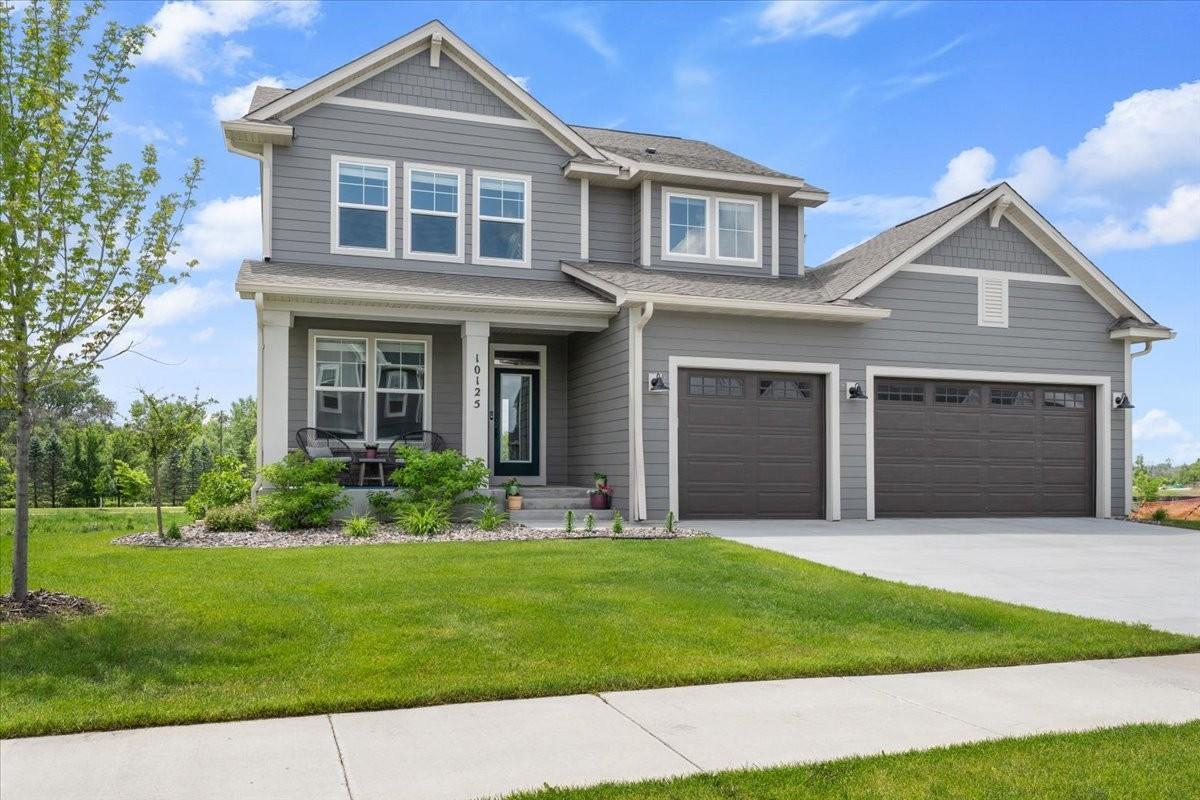 1st image of 10125 Shadyview Ln N, Maple Grove, MN 55311 | MLS# 7059828