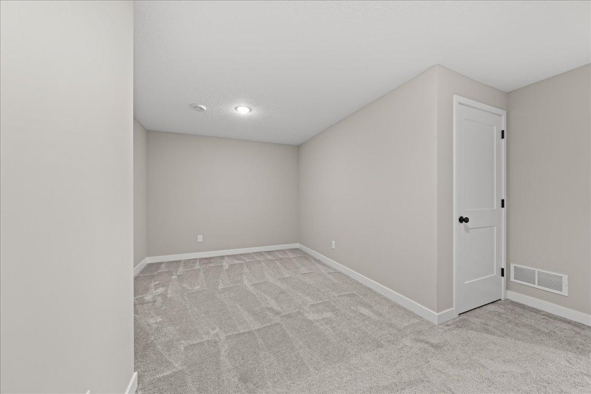 34th image of 10125 Shadyview Ln N, Maple Grove, MN 55311 | MLS# 7059828