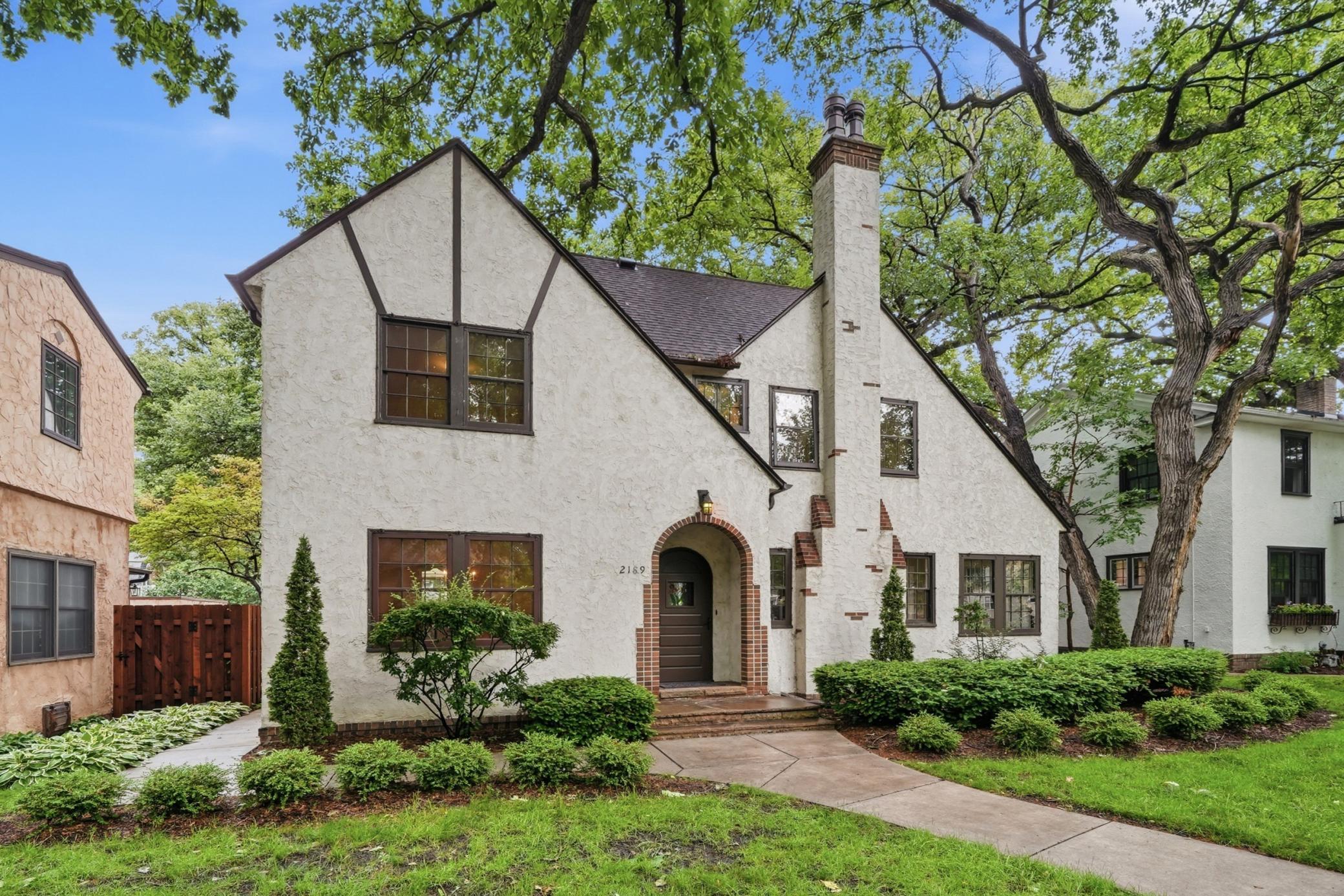 2nd image of 2189 Saint Clair Ave, Saint Paul, MN 55105 | MLS# 7059833