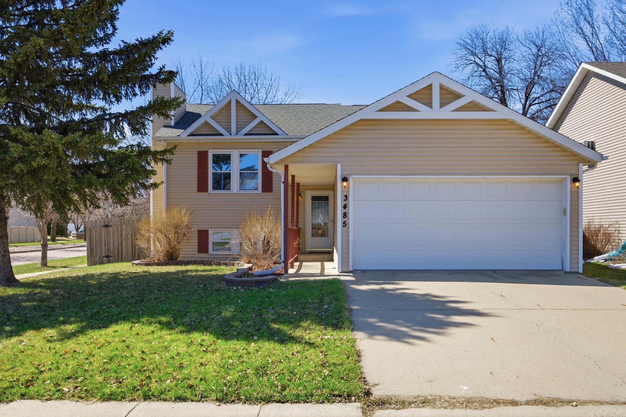 Homes for sale in Fargo, ND | 3485 18Th St S, Fargo, ND 58104 | MLS# 7059934