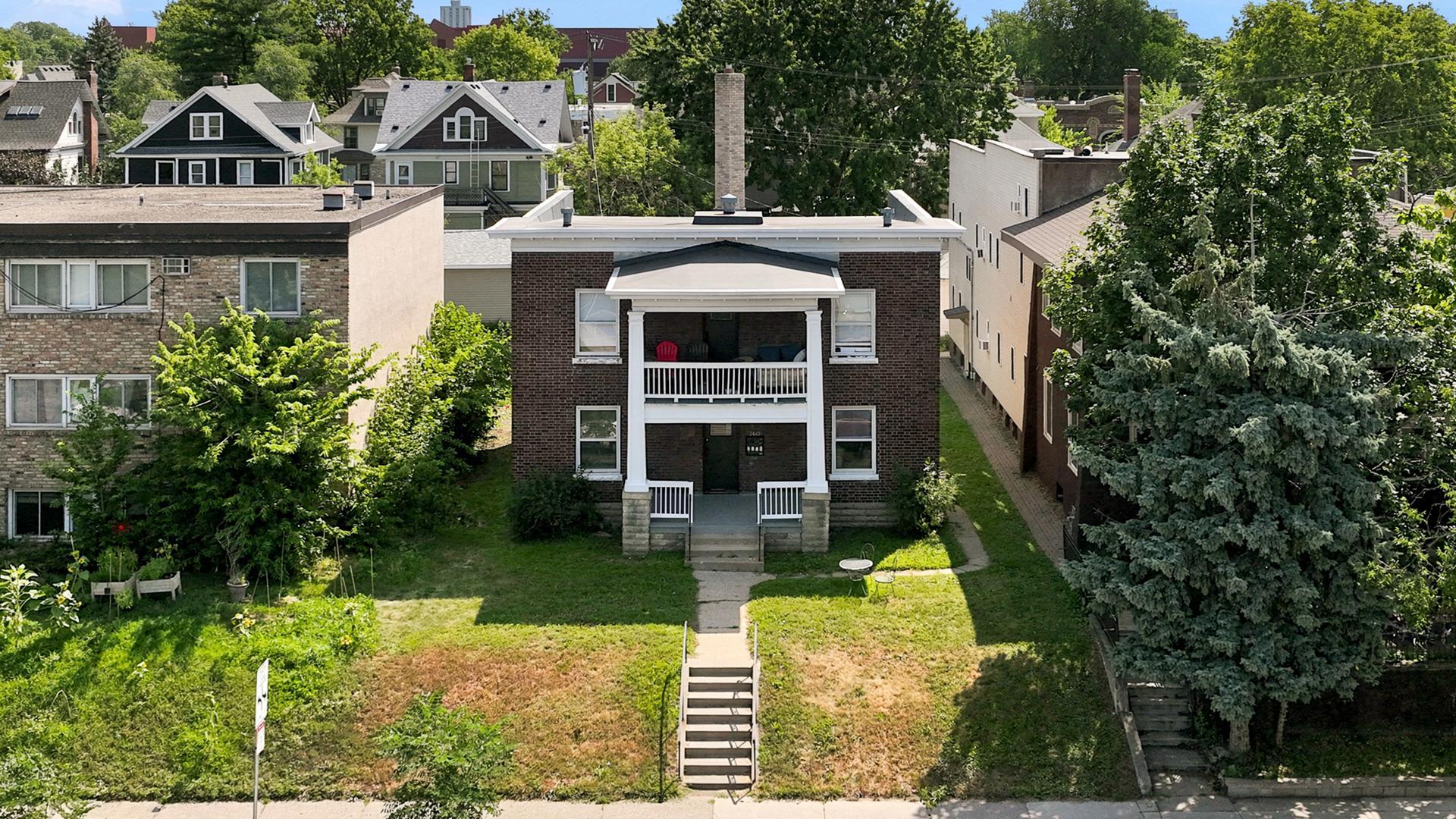 1st image of 2641 Lyndale Ave S, Minneapolis, MN 55408 | MLS# 7060338