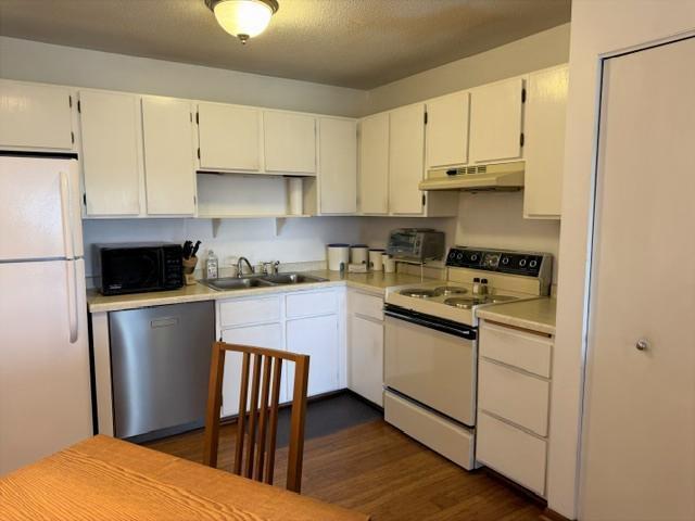 Homes for sale in Minneapolis, MN | 1 W Lake St #406, Minneapolis, MN 55408 | MLS# 7060419