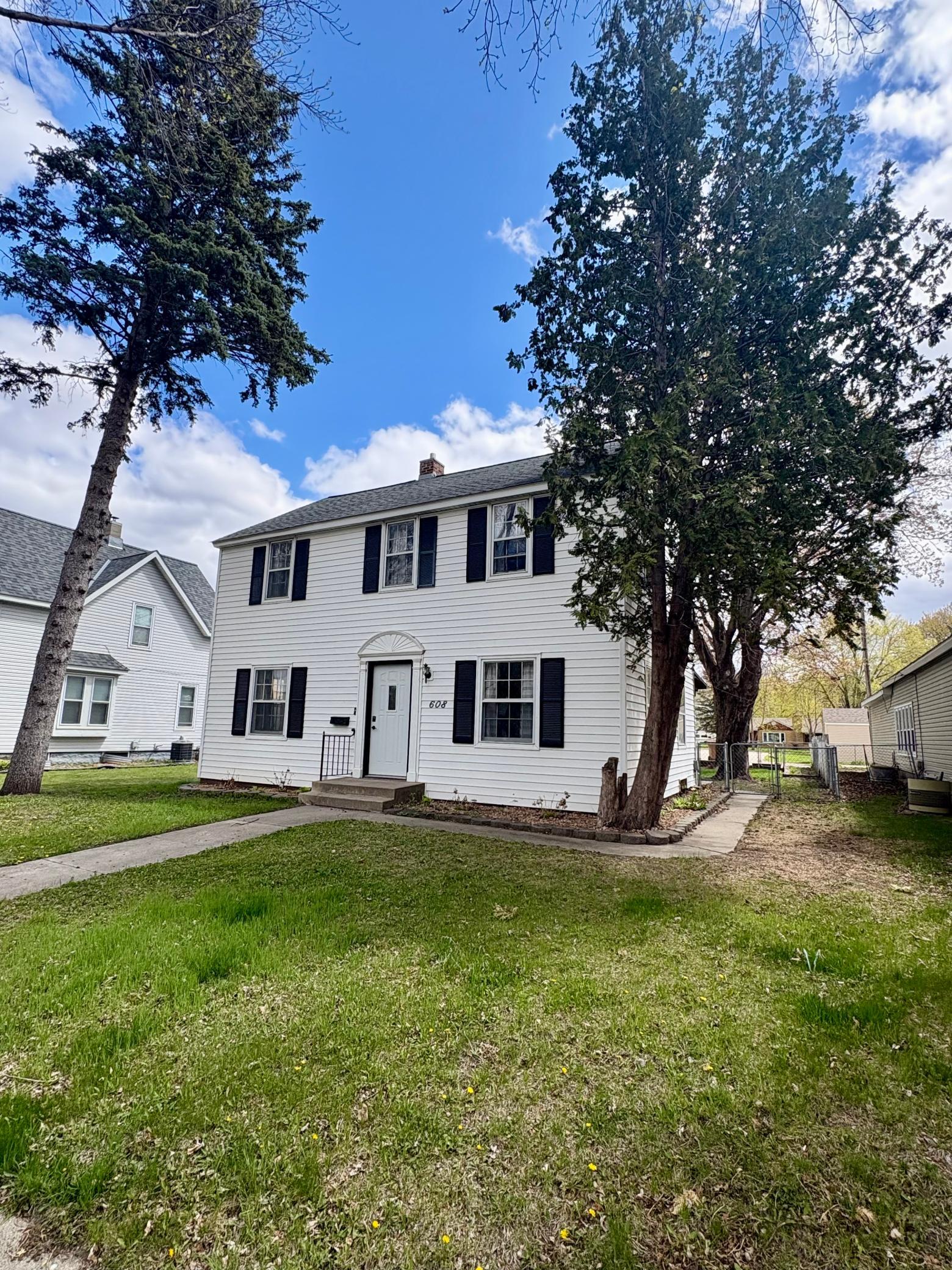 Homes for sale in Montevideo, MN | 608 N 6th St, Montevideo, MN 56265 | MLS# 7060745