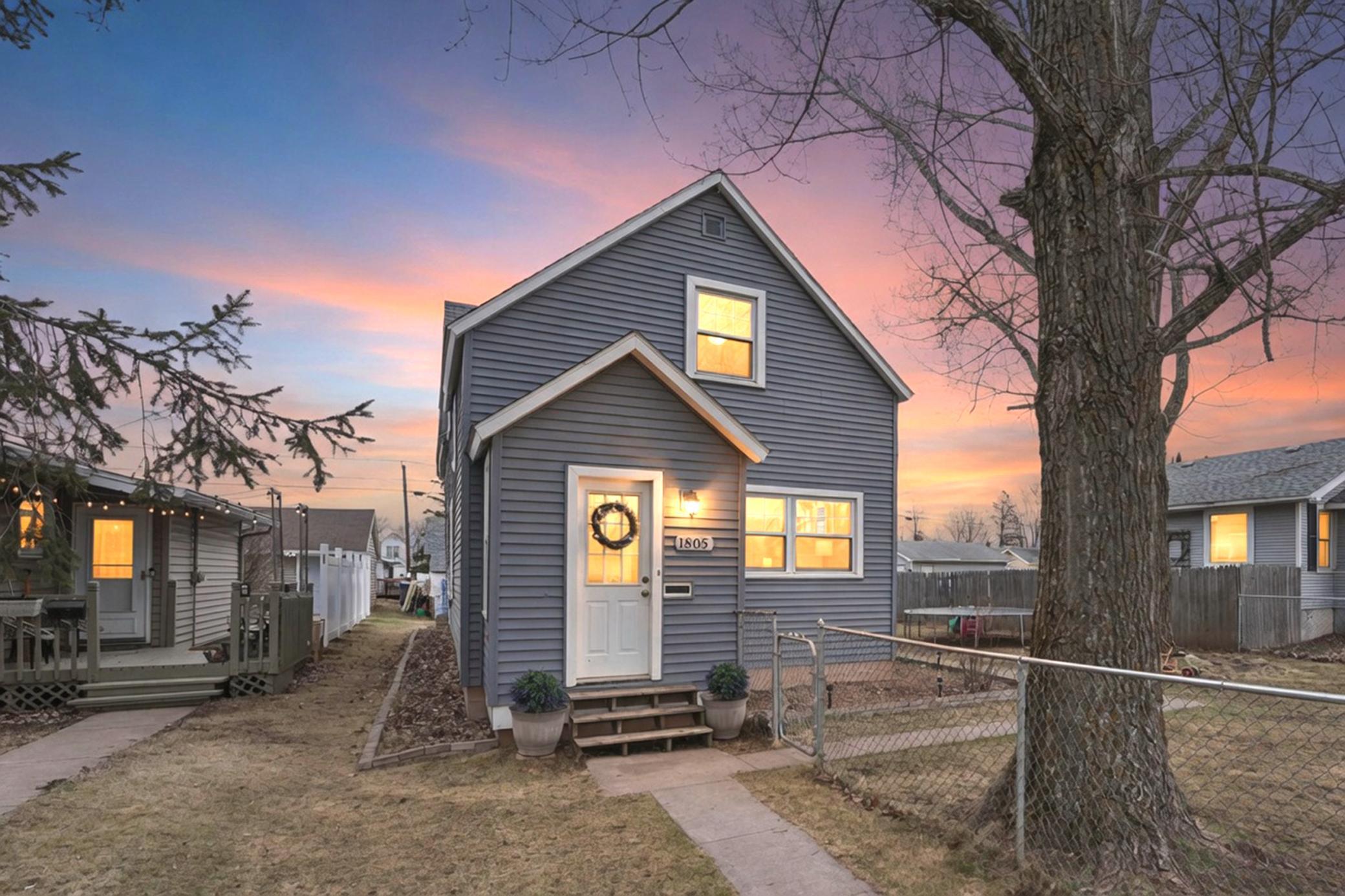Homes for sale in Superior, WI | 1805 E 8th St, Superior, WI 54880 | MLS# 7060869