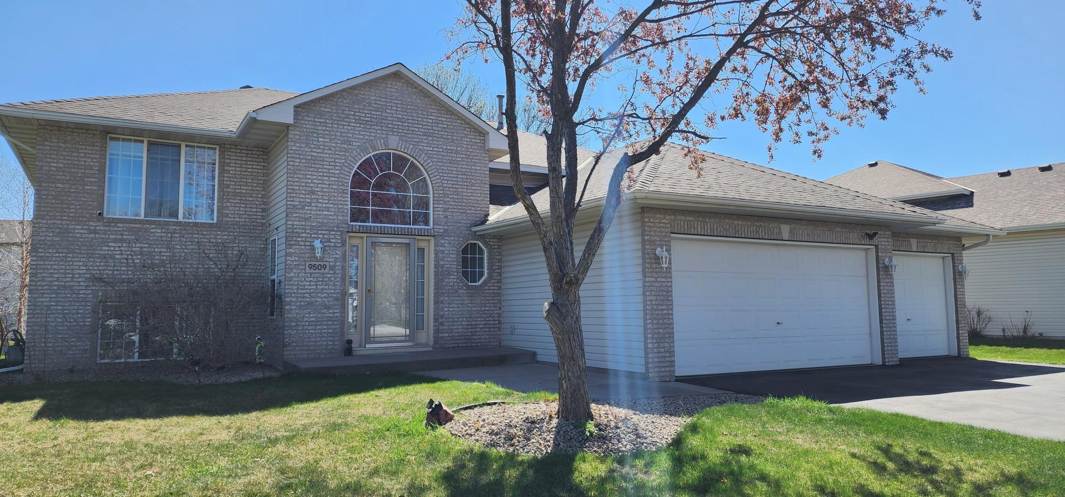 1st image of 9509 Dogwood Ave N, Brooklyn Park, MN 55443 | MLS# 7060948