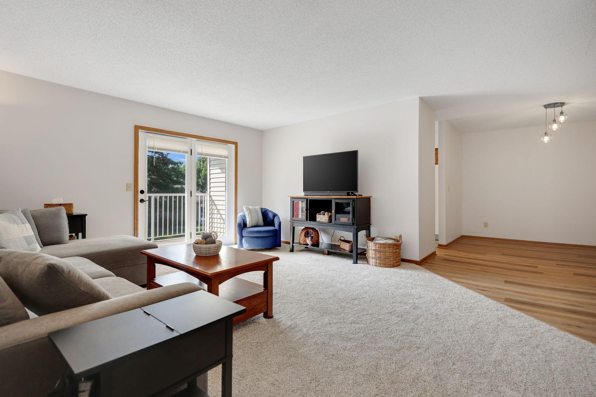 Homes for sale in White Bear Lake, MN | 1827 County Rd E E #18, White Bear Lake, MN 55110 | MLS# 7061452
