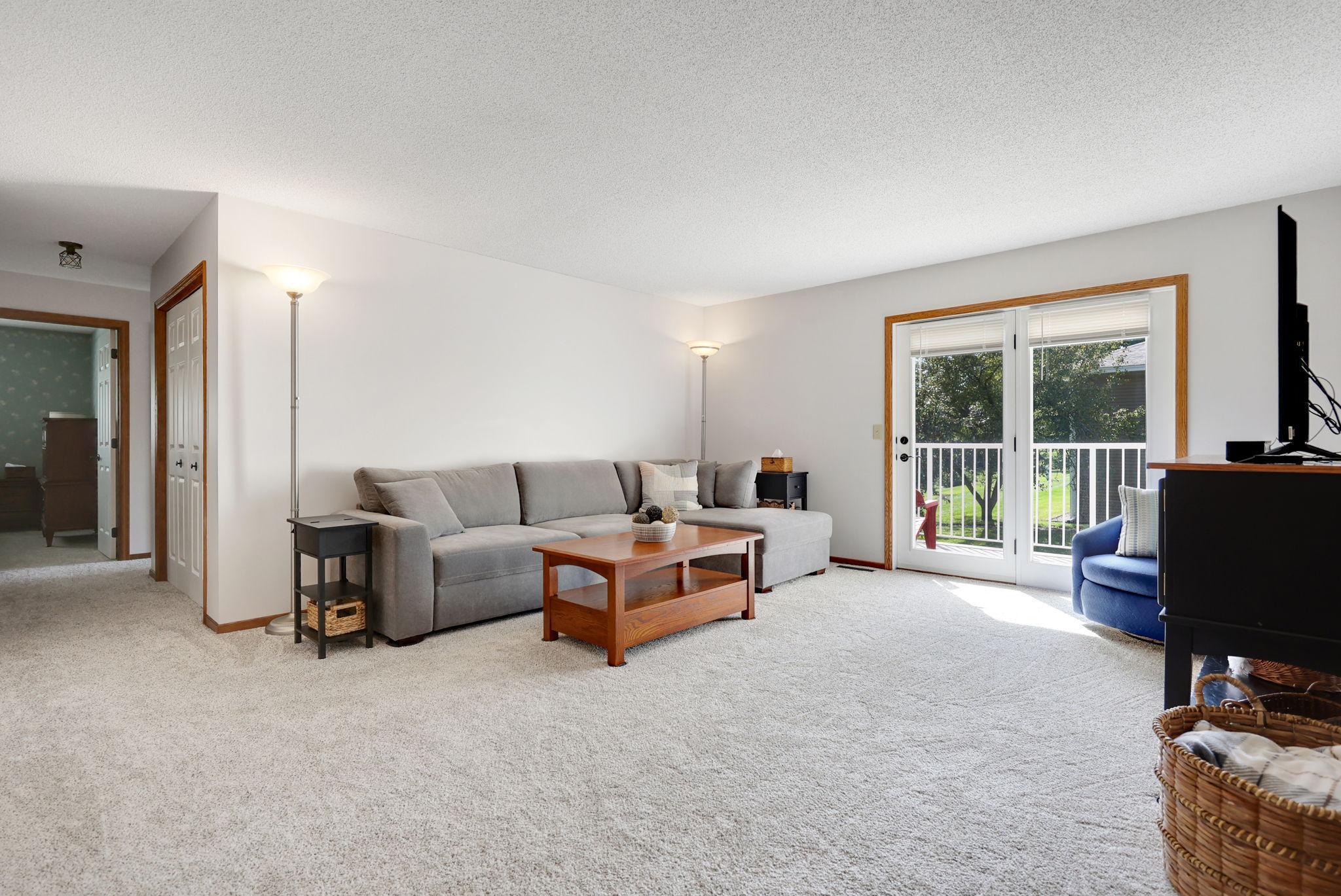 Homes for sale in White Bear Lake, MN | 1827 County Rd E E #18, White Bear Lake, MN 55110 | MLS# 7061452