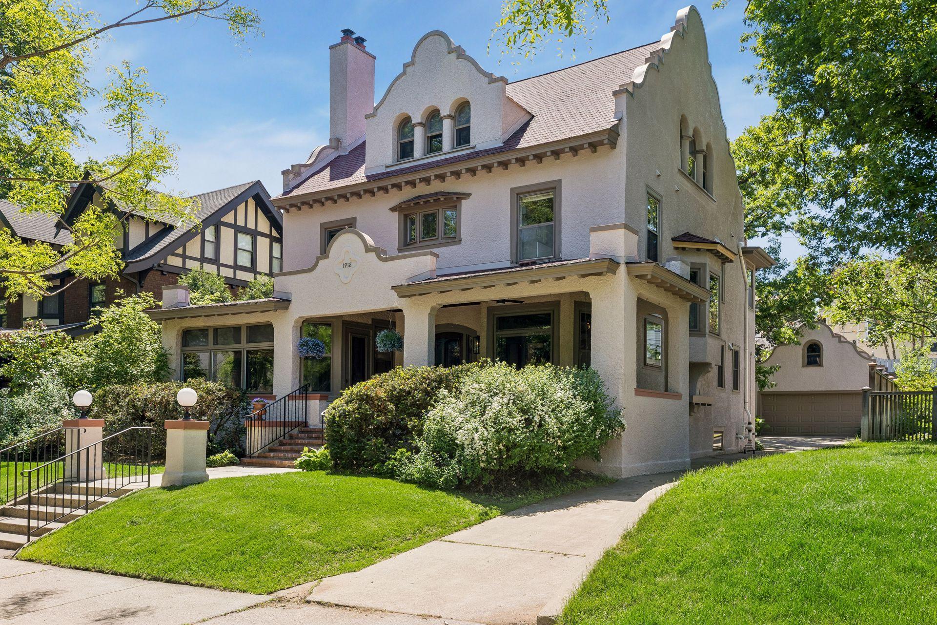 3rd image of 1918 Humboldt Ave S, Minneapolis, MN 55403 | MLS# 7061815