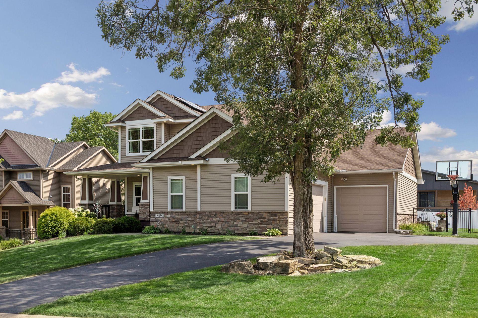 3rd image of 13694 Grafton Ct, Saint Paul, MN 55124 | MLS# 7061817