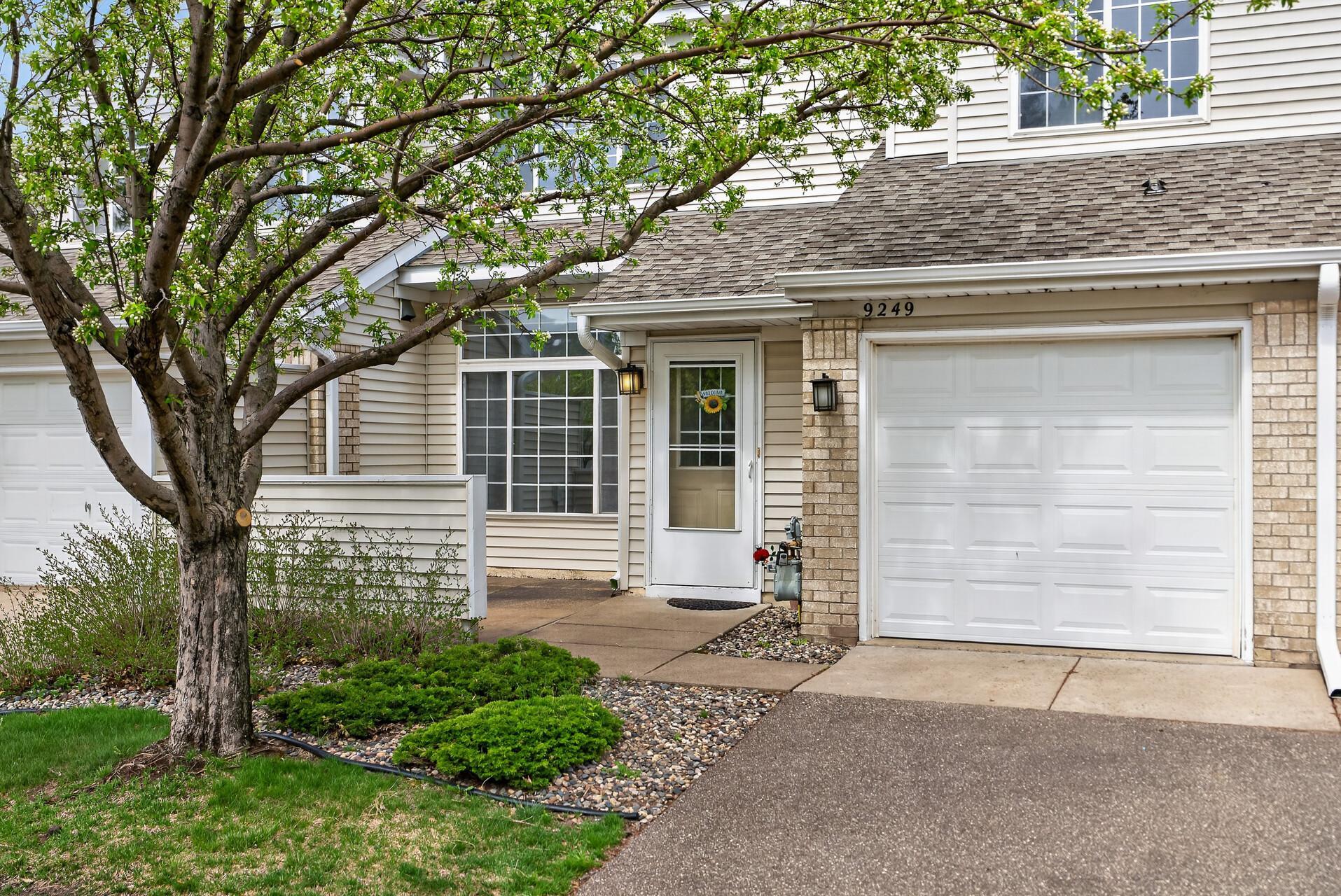 3rd image of 9249 Troon Ct, Saint Paul, MN 55125 | MLS# 7062202