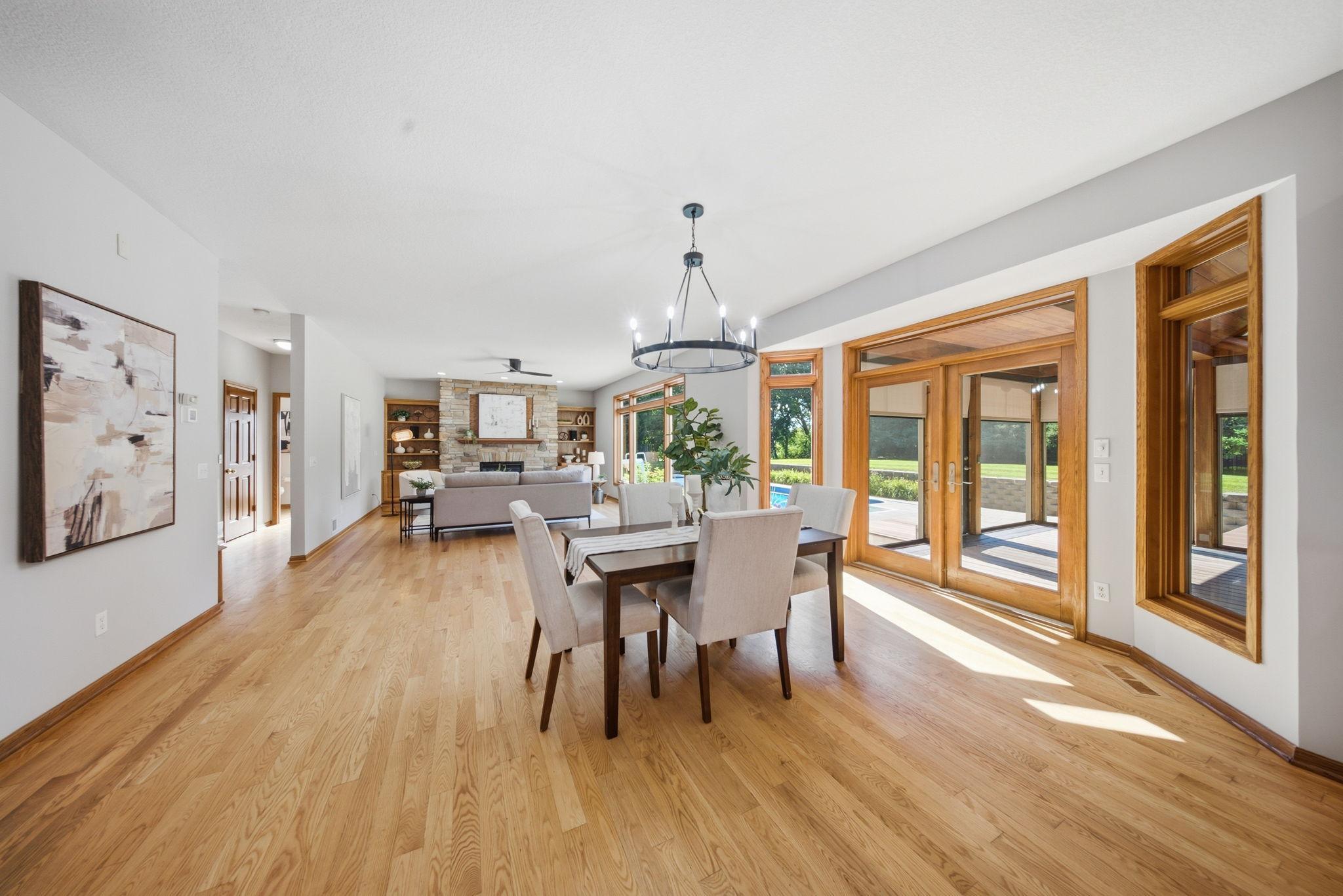 4th image of 869 Mendakota Ct, Mendota Heights, MN 55120 | MLS# 7062441
