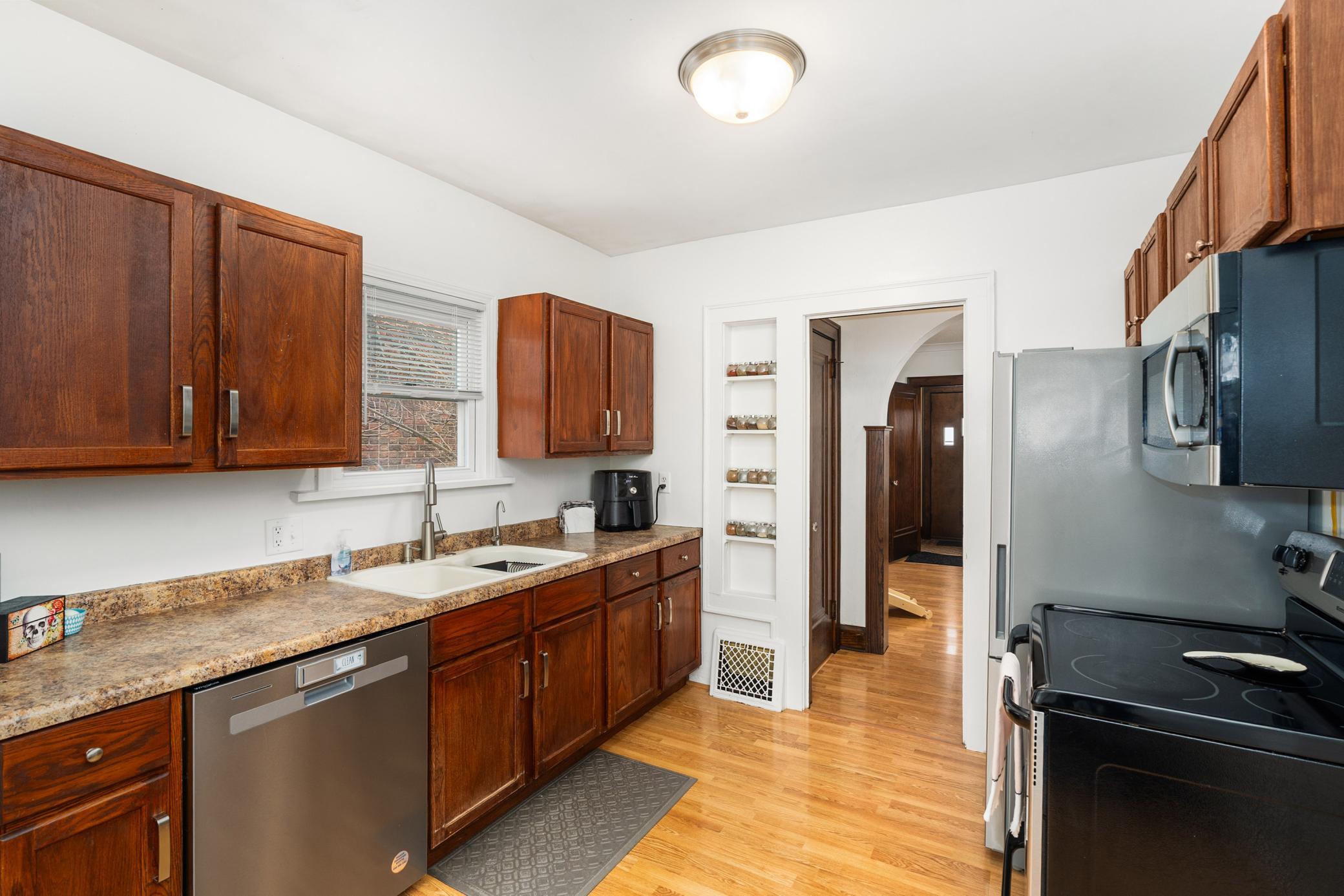 2nd image of 2431 Hammond Ave, Superior, WI 54880 | MLS# 7062609
