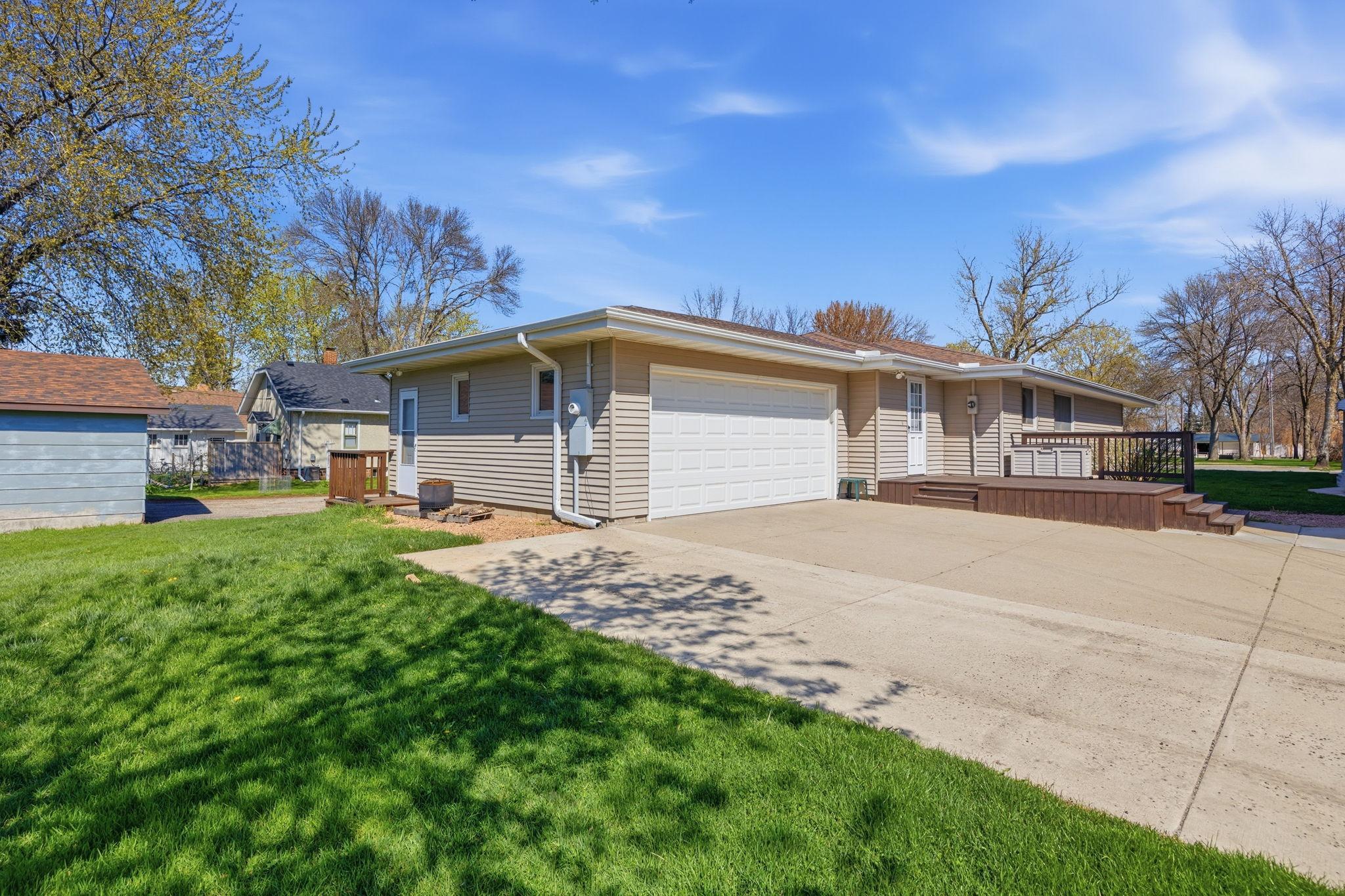 Homes for sale in Silver Lake, MN | 509 Main St W, Silver Lake, MN 55381 | MLS# 7062650
