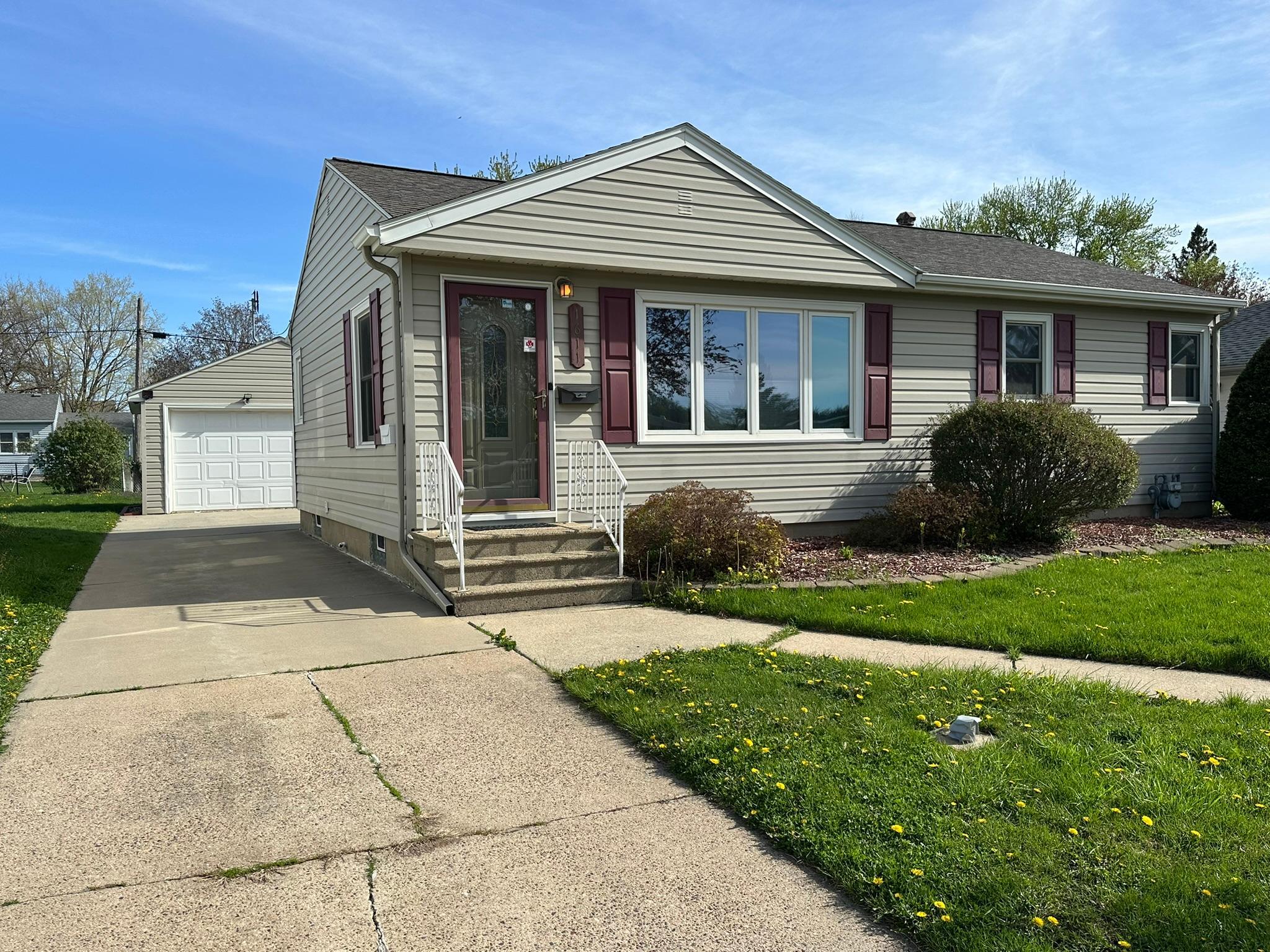 Homes for sale in Austin, MN | 1611 4th Ave Se, Austin, MN 55912 | MLS# 7062688