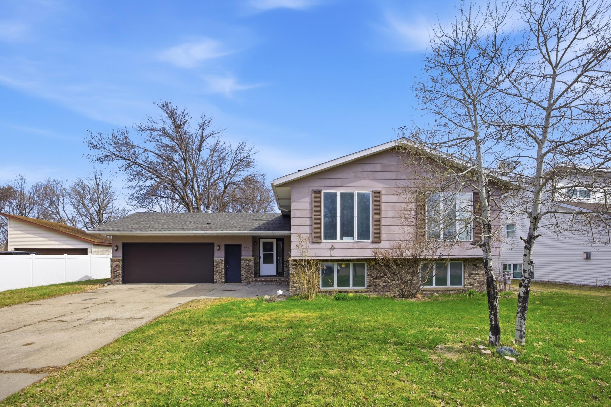 Homes for sale in Ada, MN | 609 Lily Ln, Ada, MN 56510 | MLS# 7062755