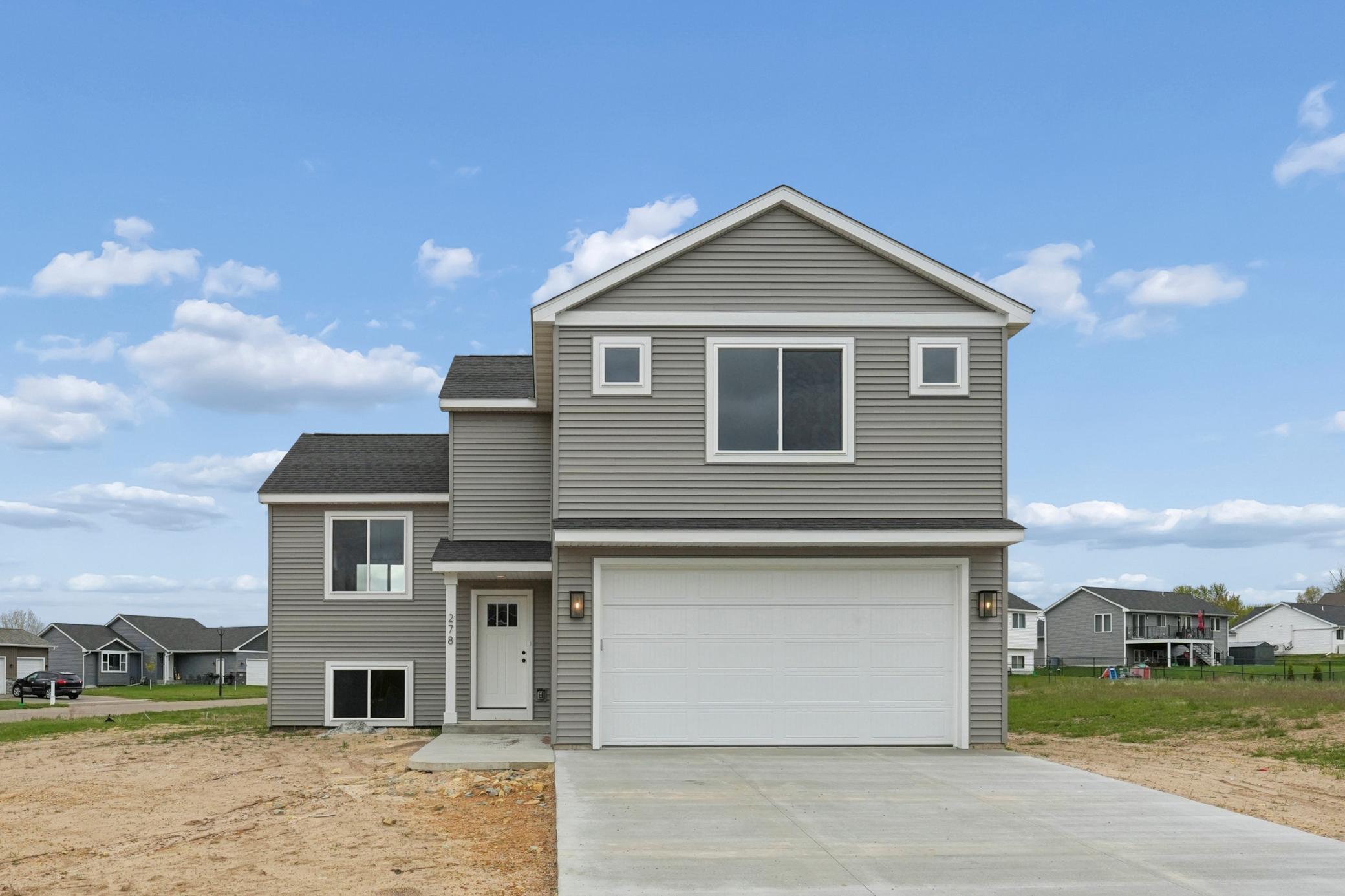 Homes for sale in Roberts, WI | 278 Eagle Ridge Dr, Roberts, WI 54023 | MLS# 7062784