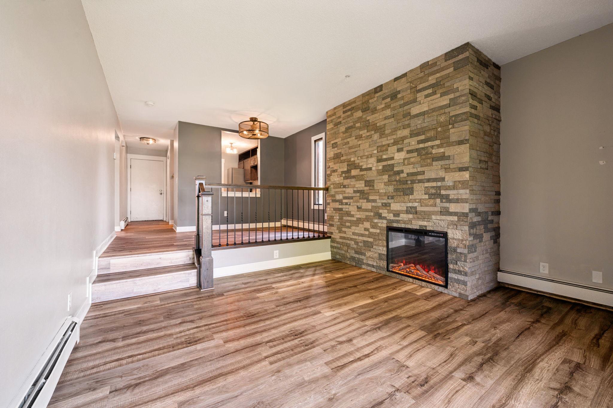 5th image of 1577 Millpond Ct, Chaska, MN 55318
