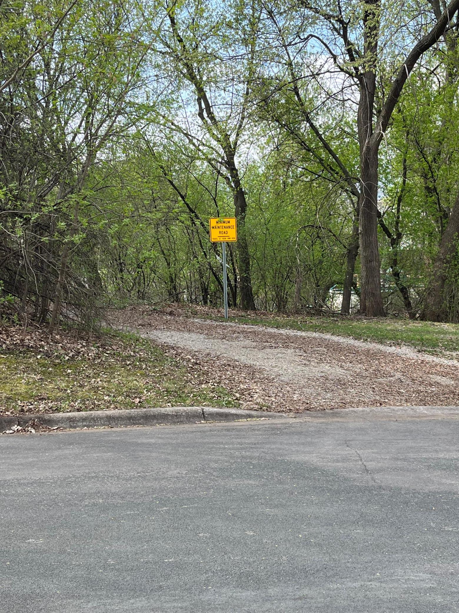 2nd image of 2850 Bridgeview Ter, Saint Paul, MN 55121 | MLS# 7062923