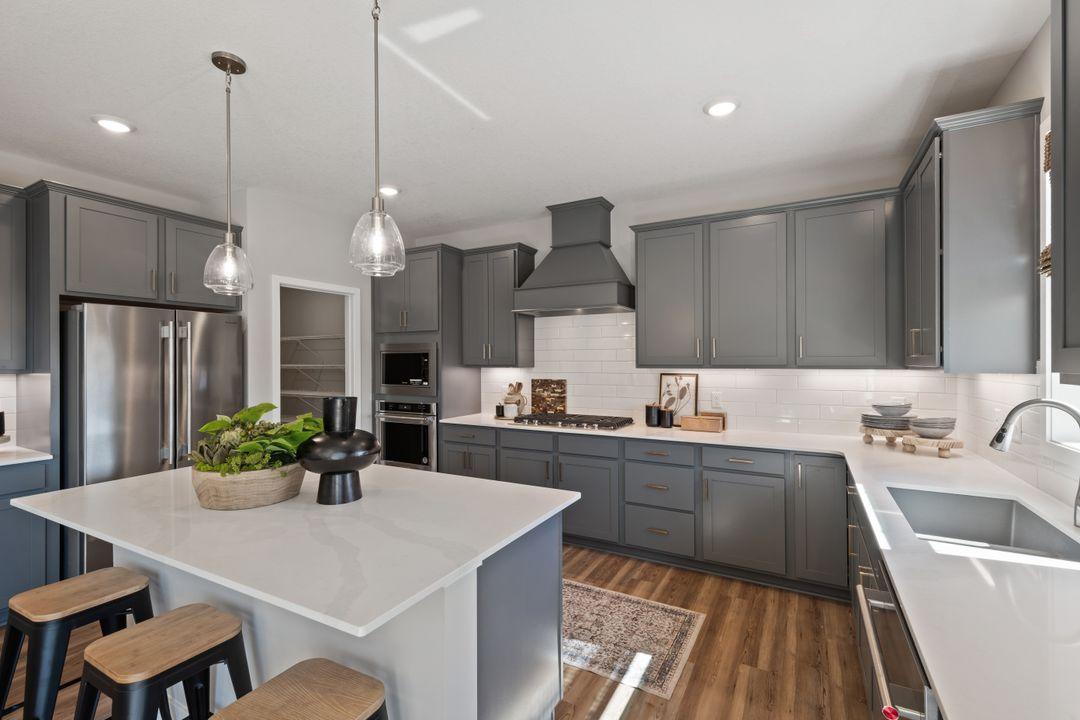3rd image of 4907 Blake Wy, Saint Paul, MN 55129 | MLS# 7062944