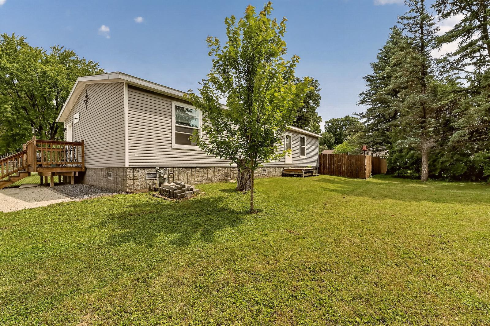 3rd image of 405 N Pleasant Ave, Spring Valley, MN 55975 | MLS# 7062985