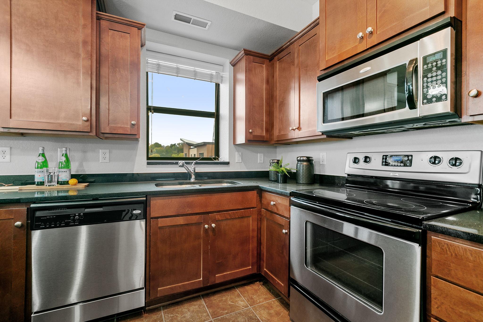 4th image of 1155 Ford Rd #402, Minneapolis, MN 55426 | MLS# 7063066