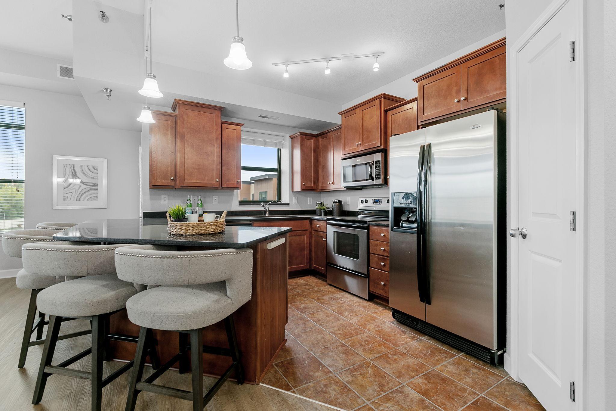 3rd image of 1155 Ford Rd #402, Minneapolis, MN 55426 | MLS# 7063066