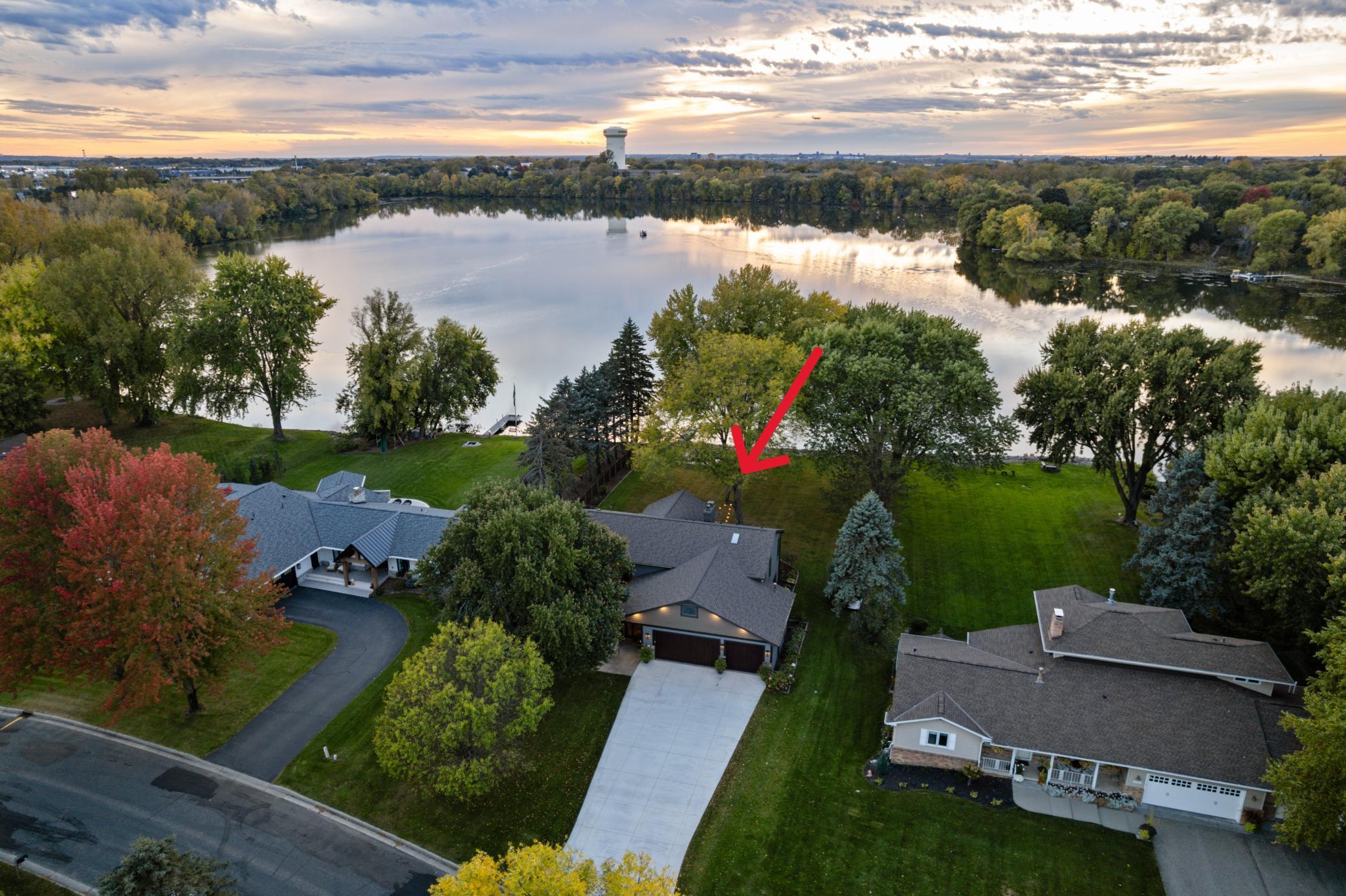 Homes for sale in Mendota Heights, MN | 2311 Swan Dr, Mendota Heights, MN 55120 | MLS# 7063188