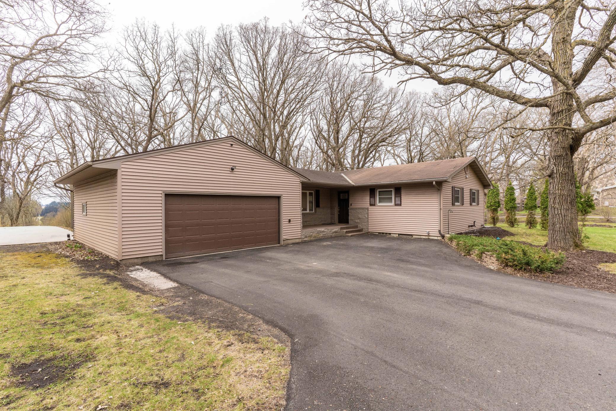 2nd image of 728 S Woodland Dr, Fergus Falls, MN 56537 | MLS# 7063316
