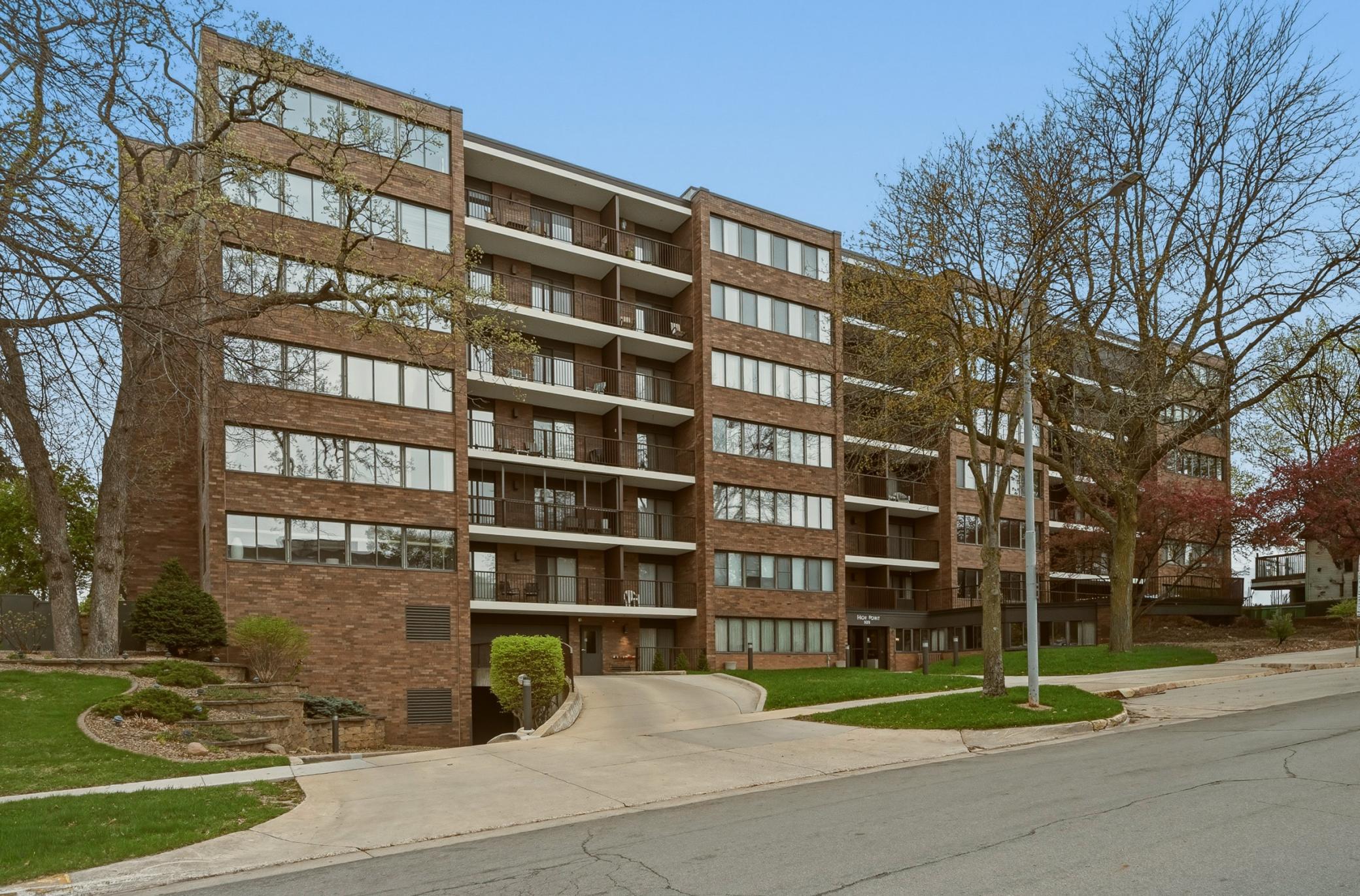 1st image of 600 4th St Sw #102, Rochester, MN 55902 | MLS# 7063518
