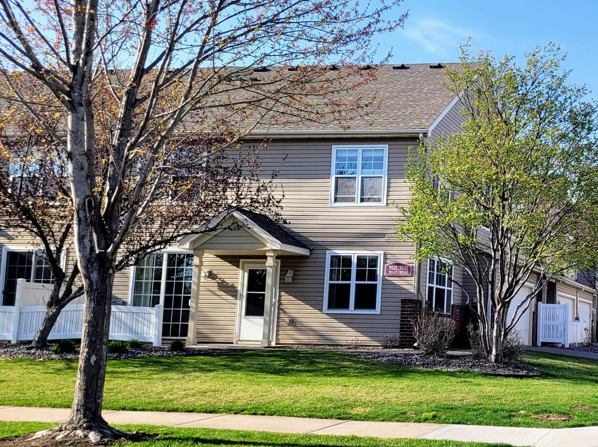 3rd image of 9239 Holly Ln N, Maple Grove, MN 55311 | MLS# 7063550