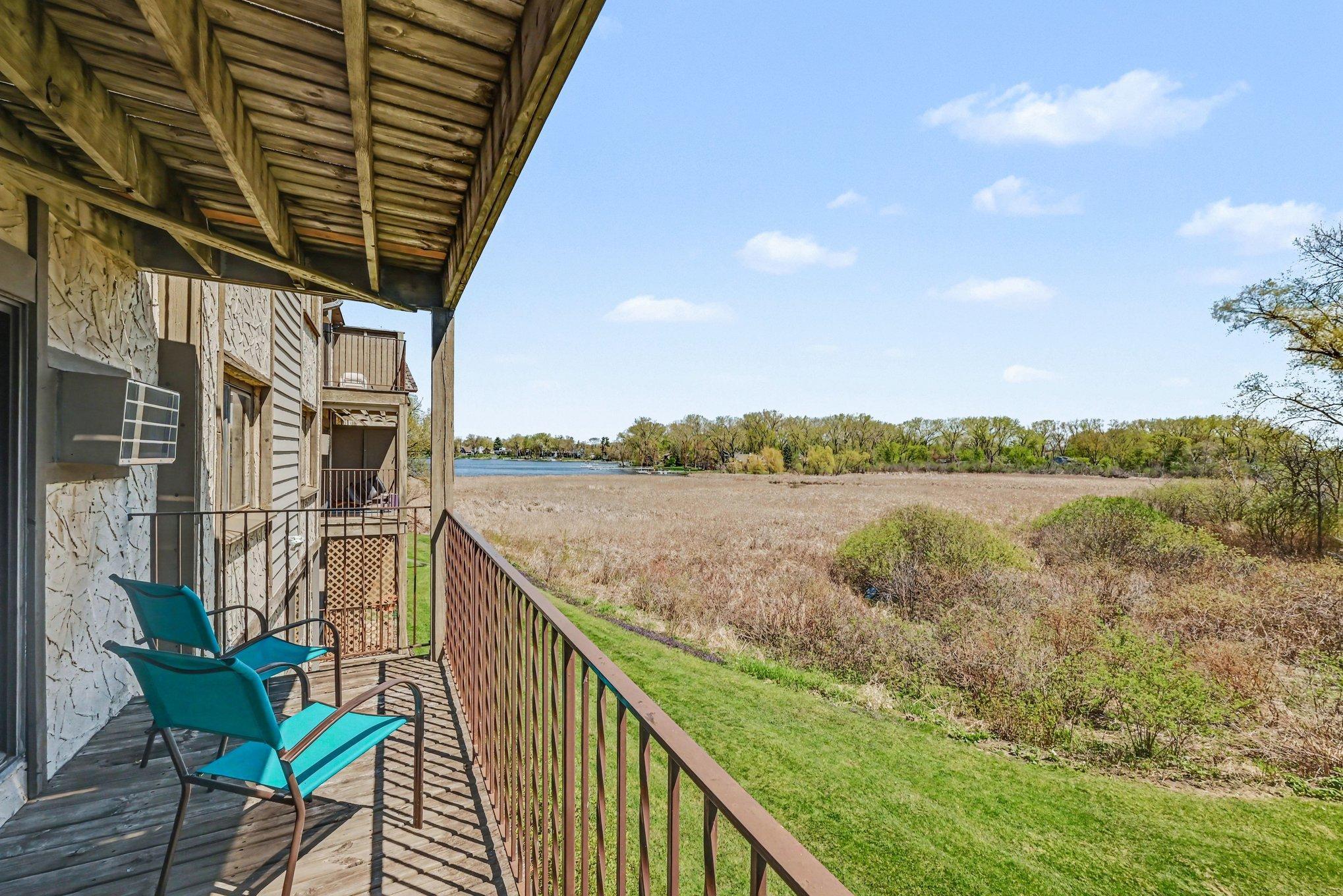 Homes for sale in Plymouth, MN | 1304 W Medicine Lake Dr #221, Plymouth, MN 55441 | MLS# 7063893