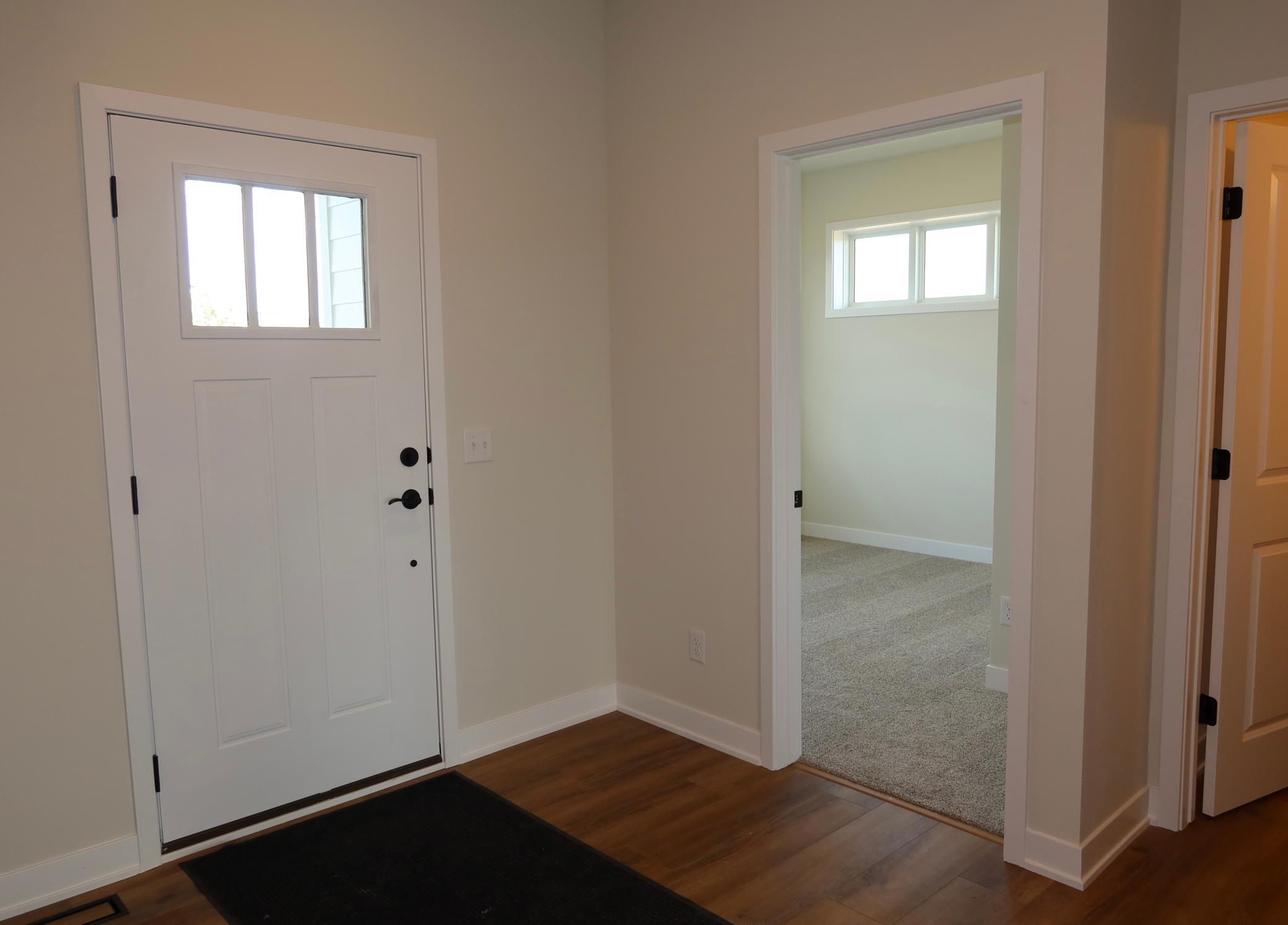 2nd image of 17838 Hamburg Ave, Lakeville, MN 55044 | MLS# 7064409