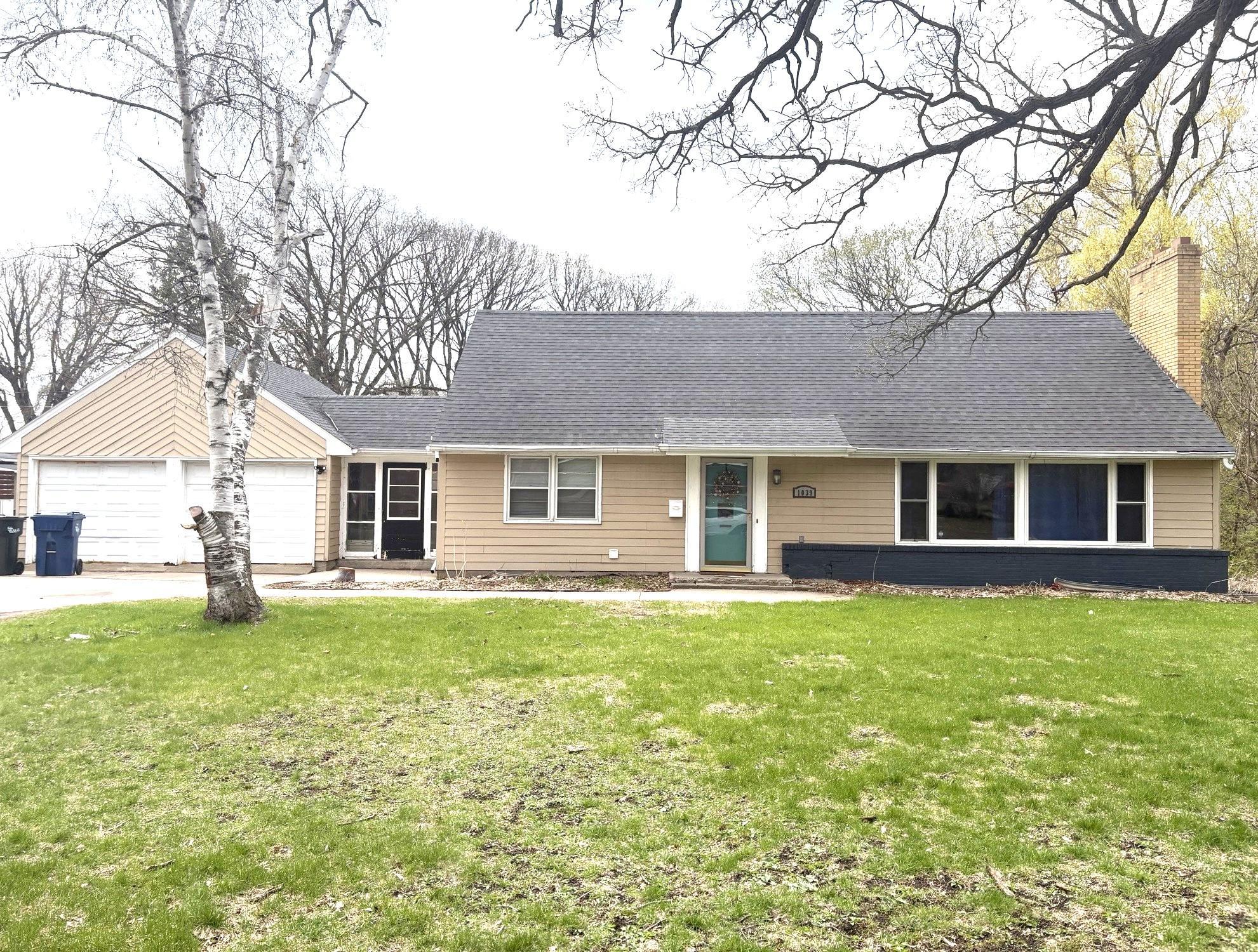 2nd image of 1039 W Summit Ave, Fergus Falls, MN 56537 | MLS# 7064631