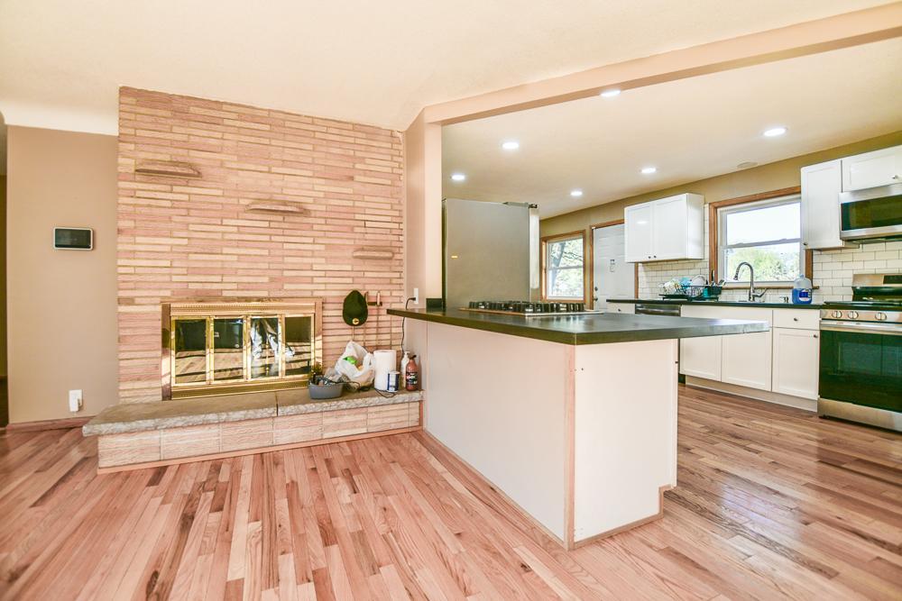 5th image of 1306 Hillcrest Dr Ne, Minneapolis, MN 55432 | MLS# 7064750