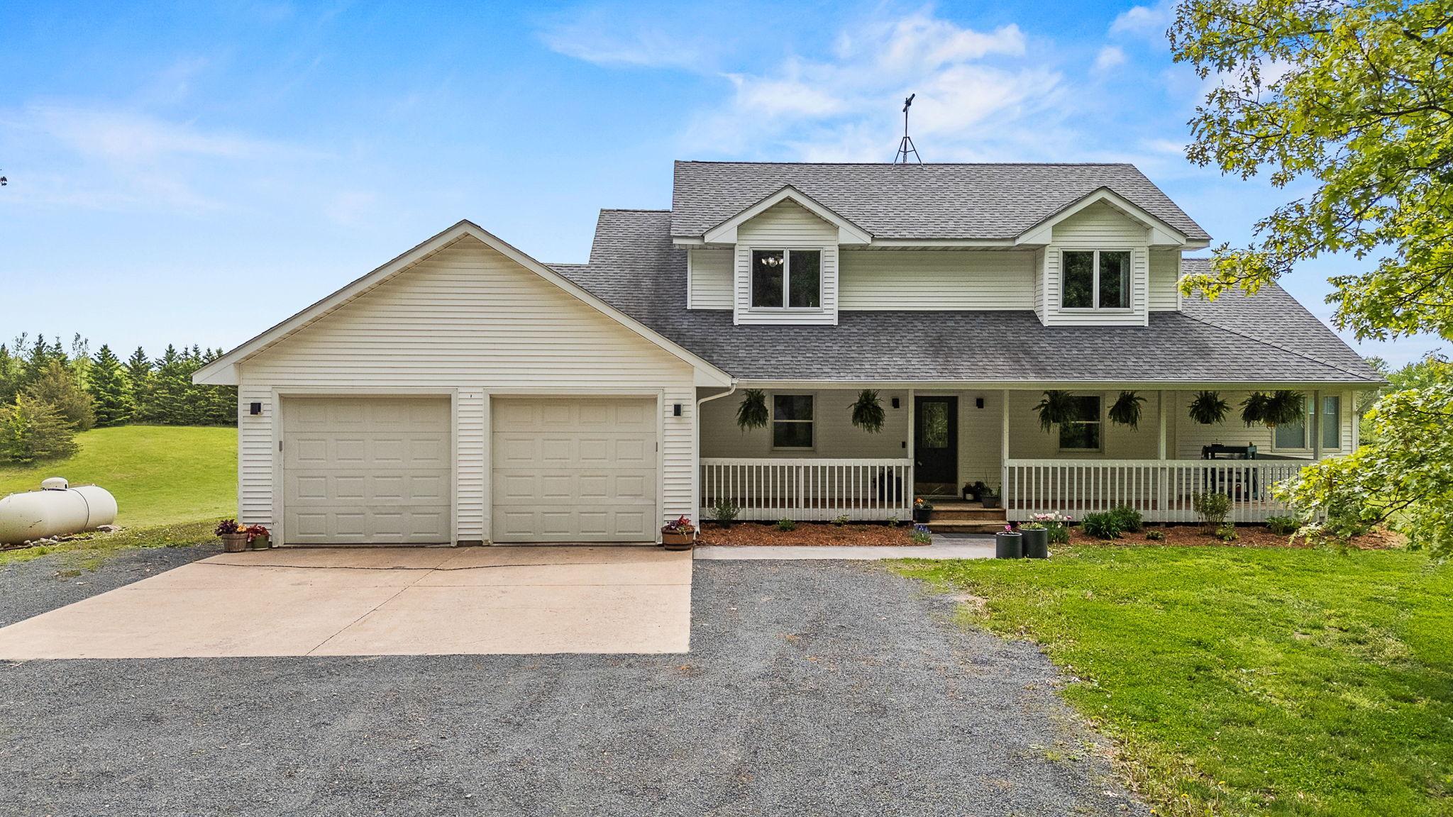 1st image of 2095 80th St, Somerset, WI 54025 | MLS# 7064777