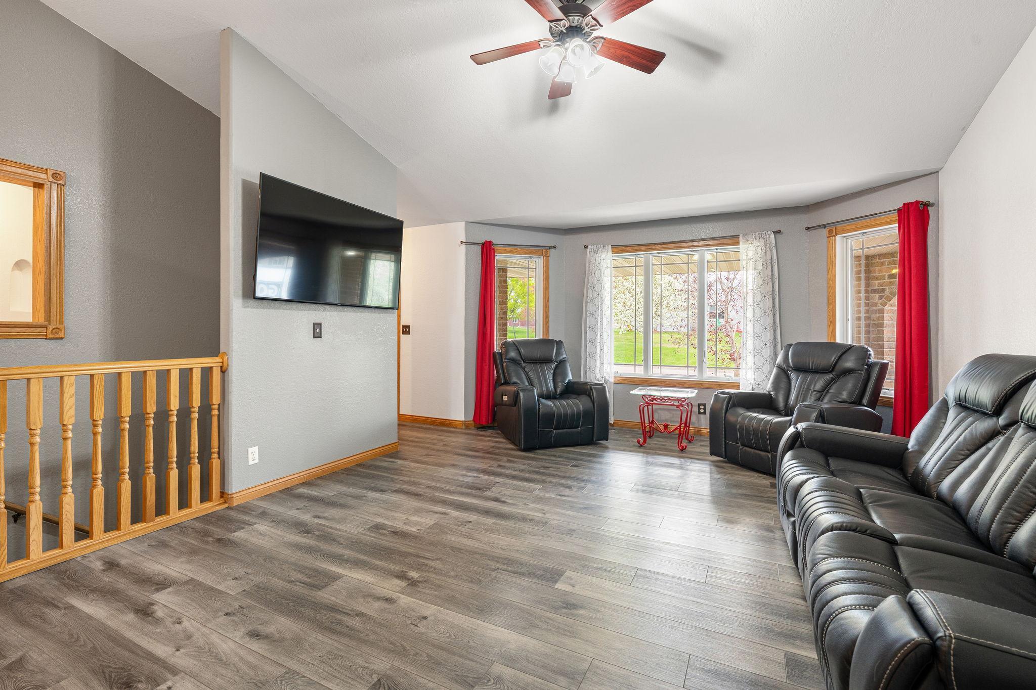 5th image of 414 W Holly St, Owatonna, MN 55060 | MLS# 7065029