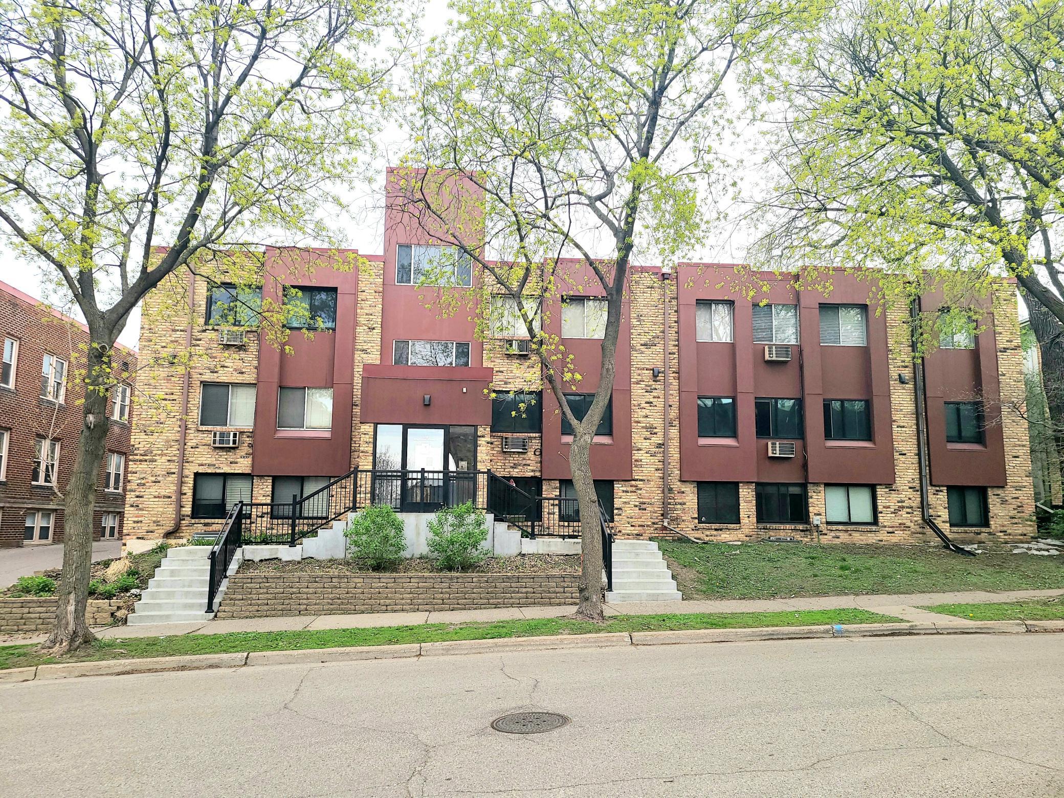 Homes for sale in Minneapolis, MN | 520 Ridgewood Ave #106, Minneapolis, MN 55403 | MLS# 7065099
