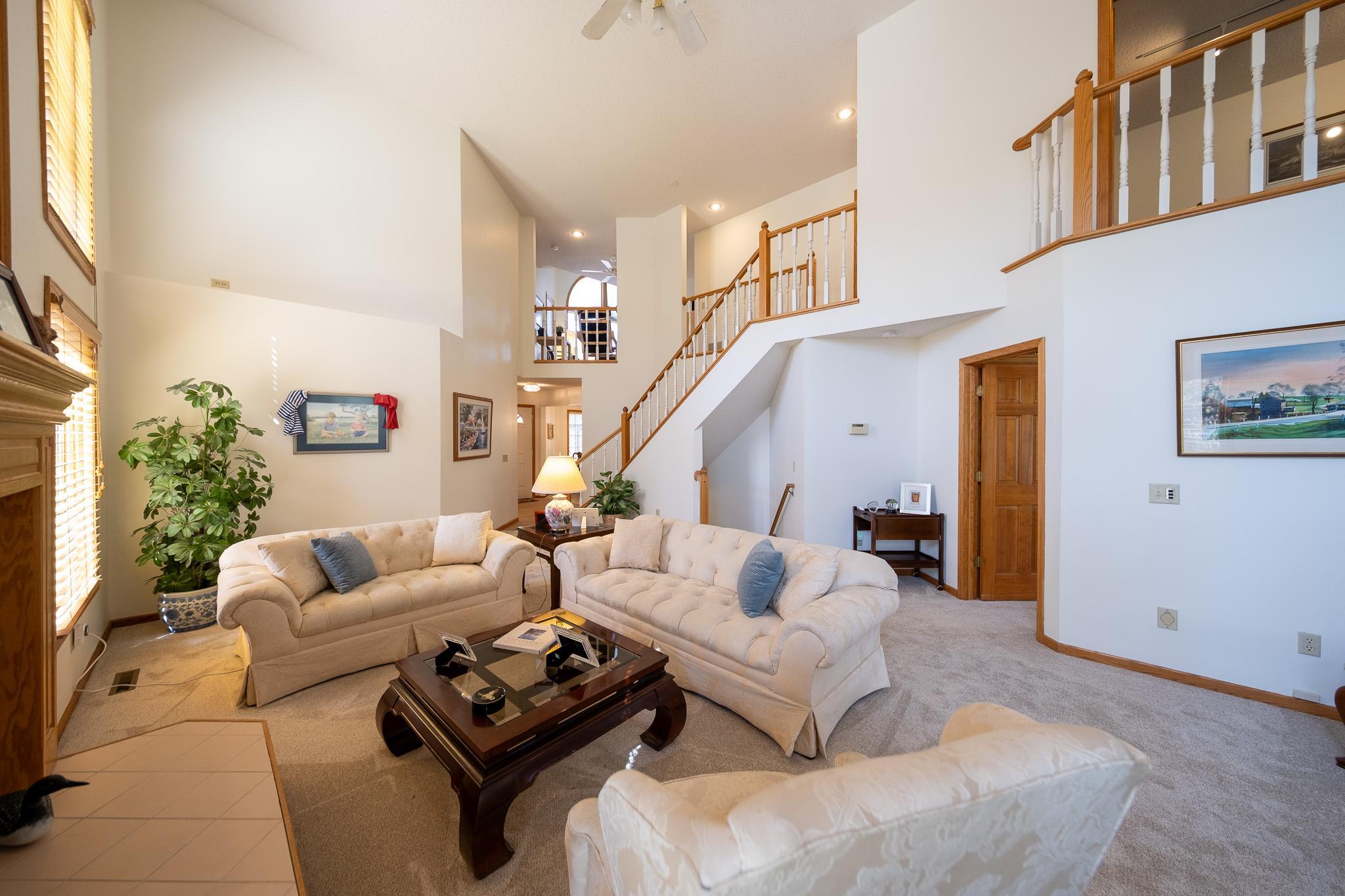 2nd image of 13274 Huntington Dr, Saint Paul, MN 55124 | MLS# 7065163